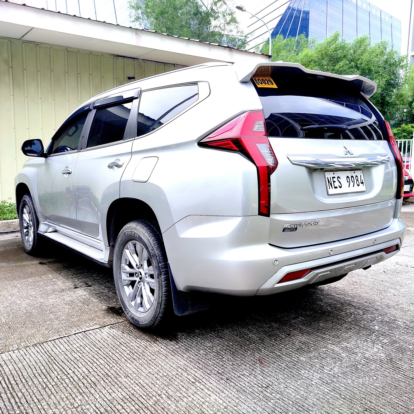 2022 Mitsubishi Montero Sport GLX 4x2 2.4D, M/T, DSL