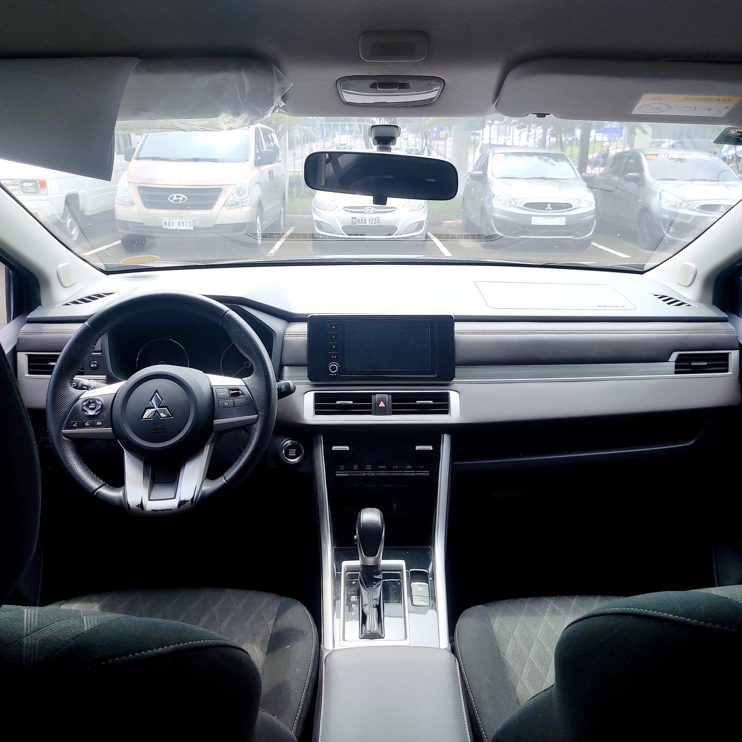 2023 Mitsubishi Xpander GLS 2WD 1.5G, A/T, GAS, 61T