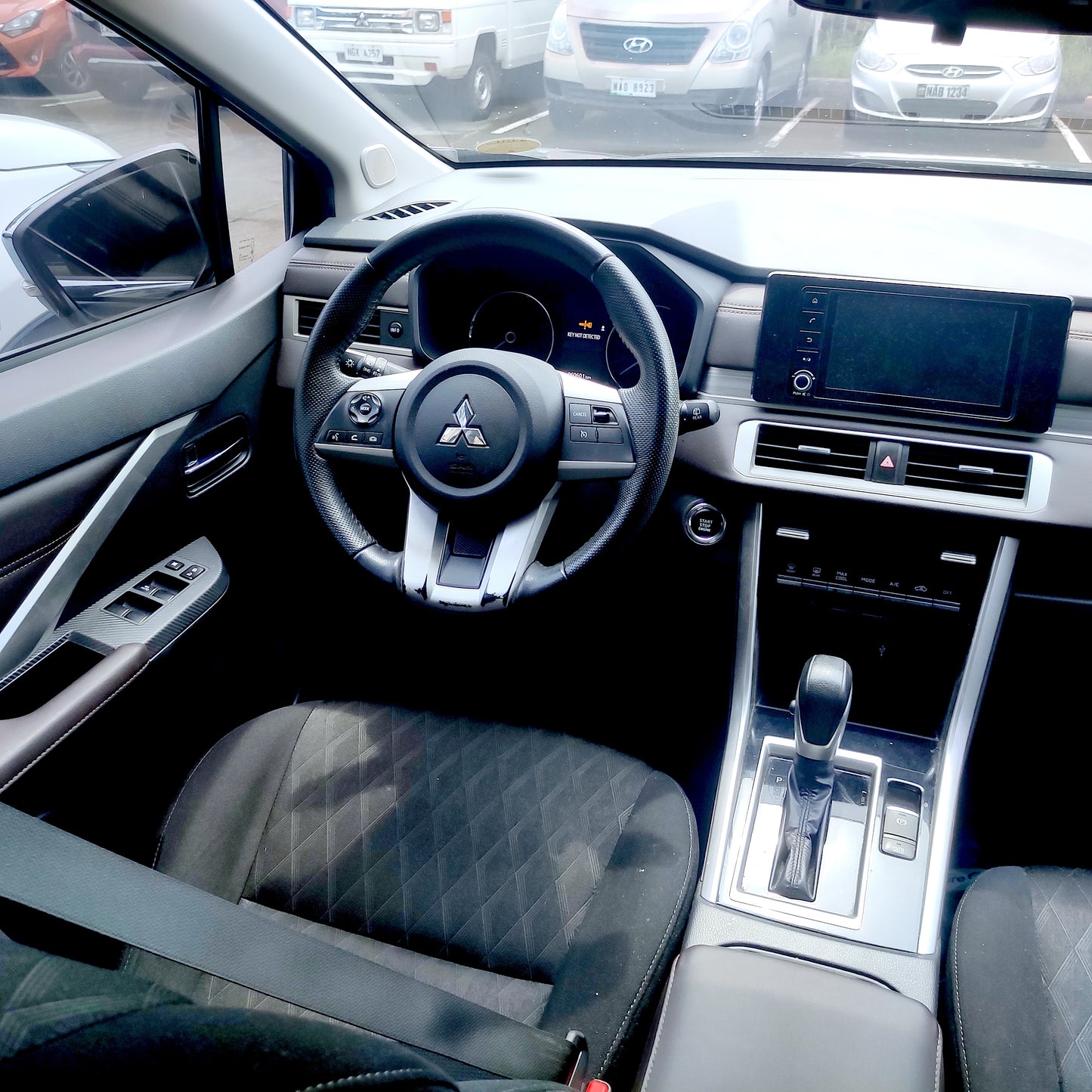 2023 Mitsubishi Xpander GLS 2WD 1.5G, A/T, GAS, 61T