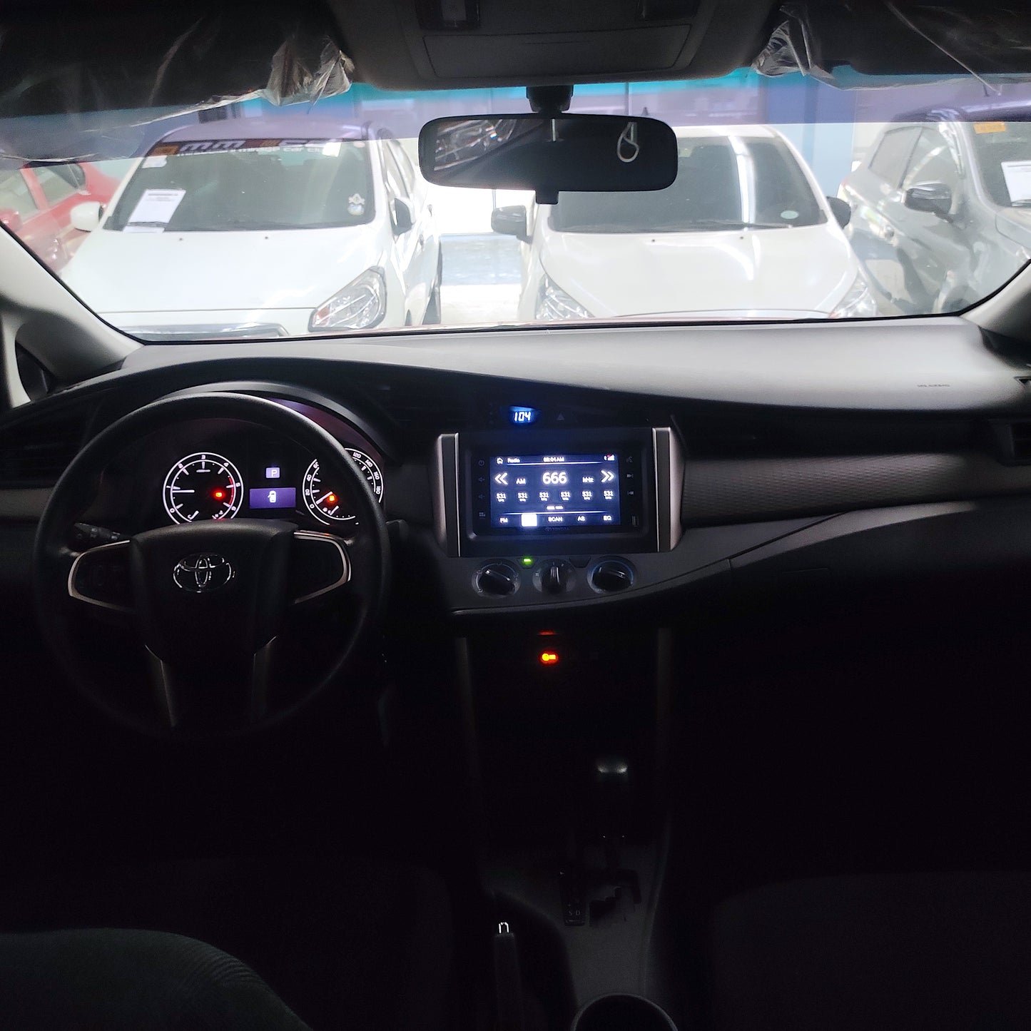 2023 Toyota Innova 2.8 E A/T DSL