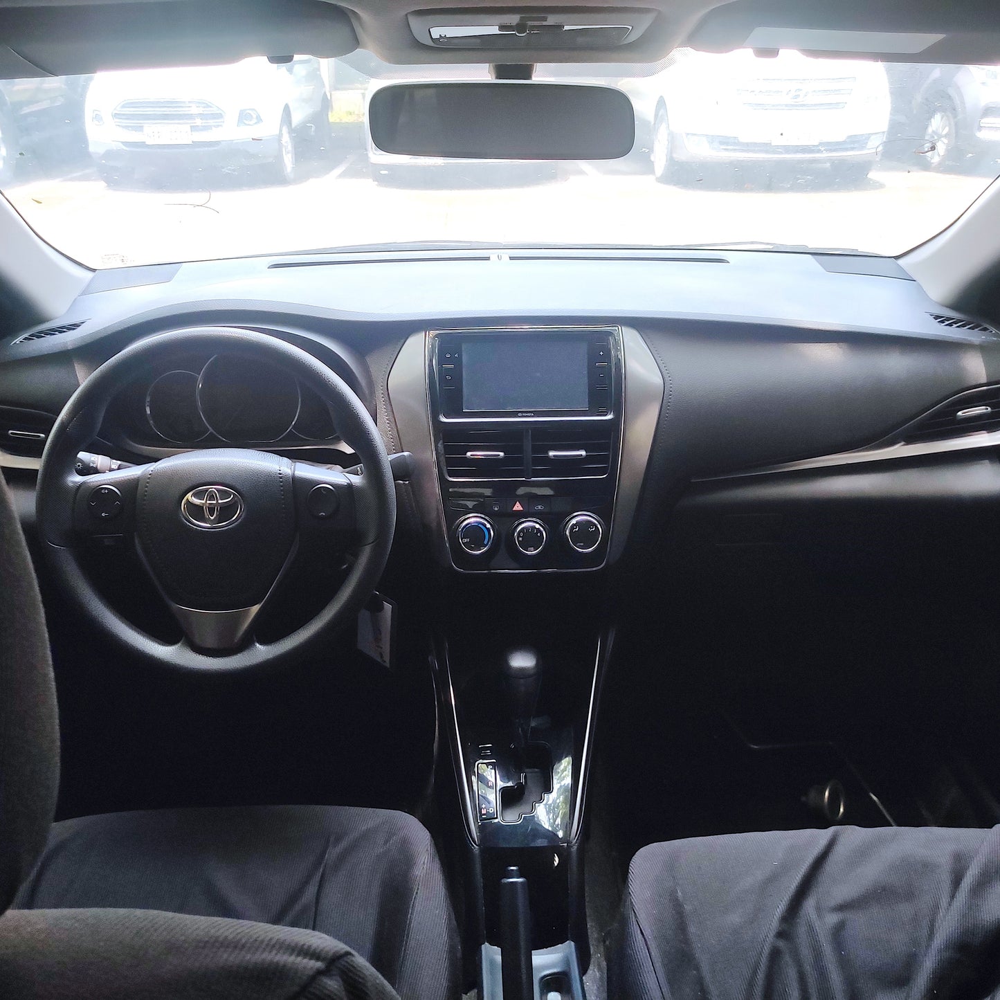 2023 Toyota Innova 2.8 E A/T DSL