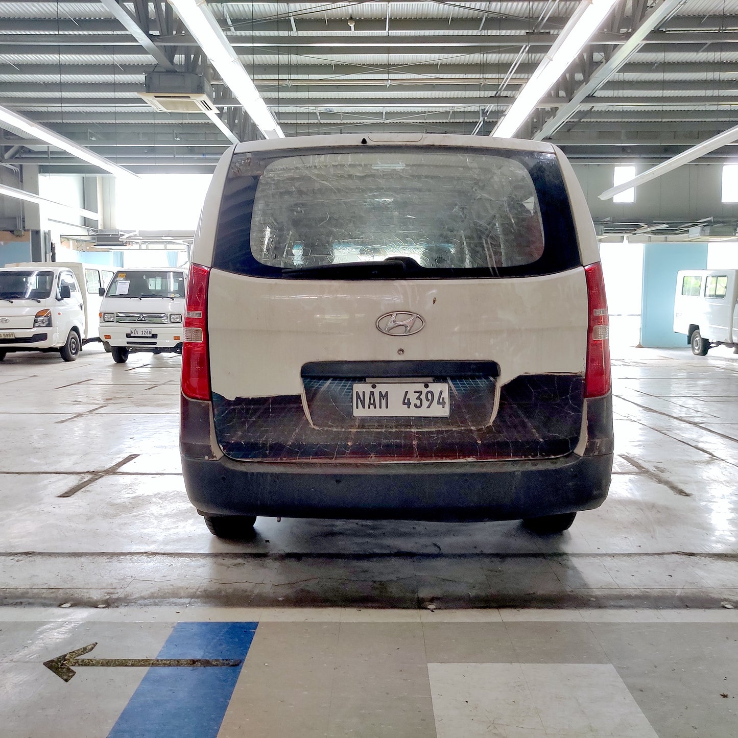 2017 Hyundai Grand Starex 2.5 GL 2 Str, M/T, DSL 156T