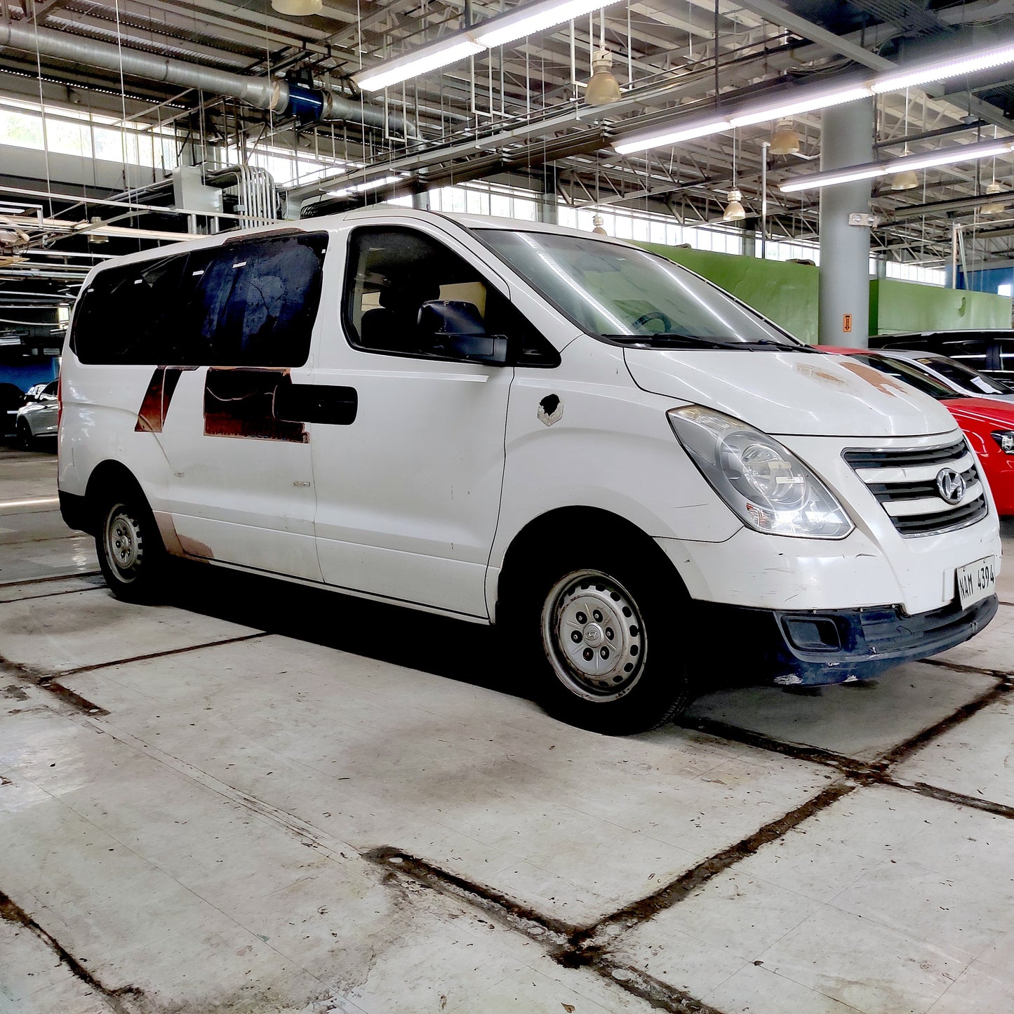 2017 Hyundai Grand Starex 2.5 GL 2 Str, M/T, DSL 156T