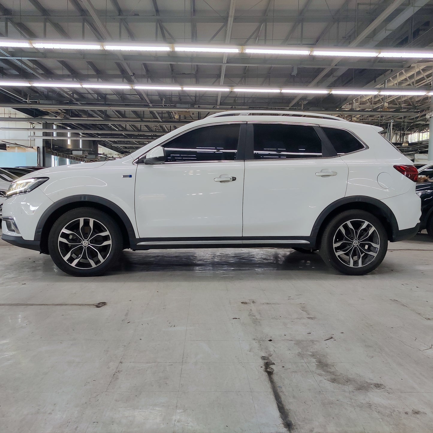 2022 MG RX5 Alpha, A/T, GAS 16T