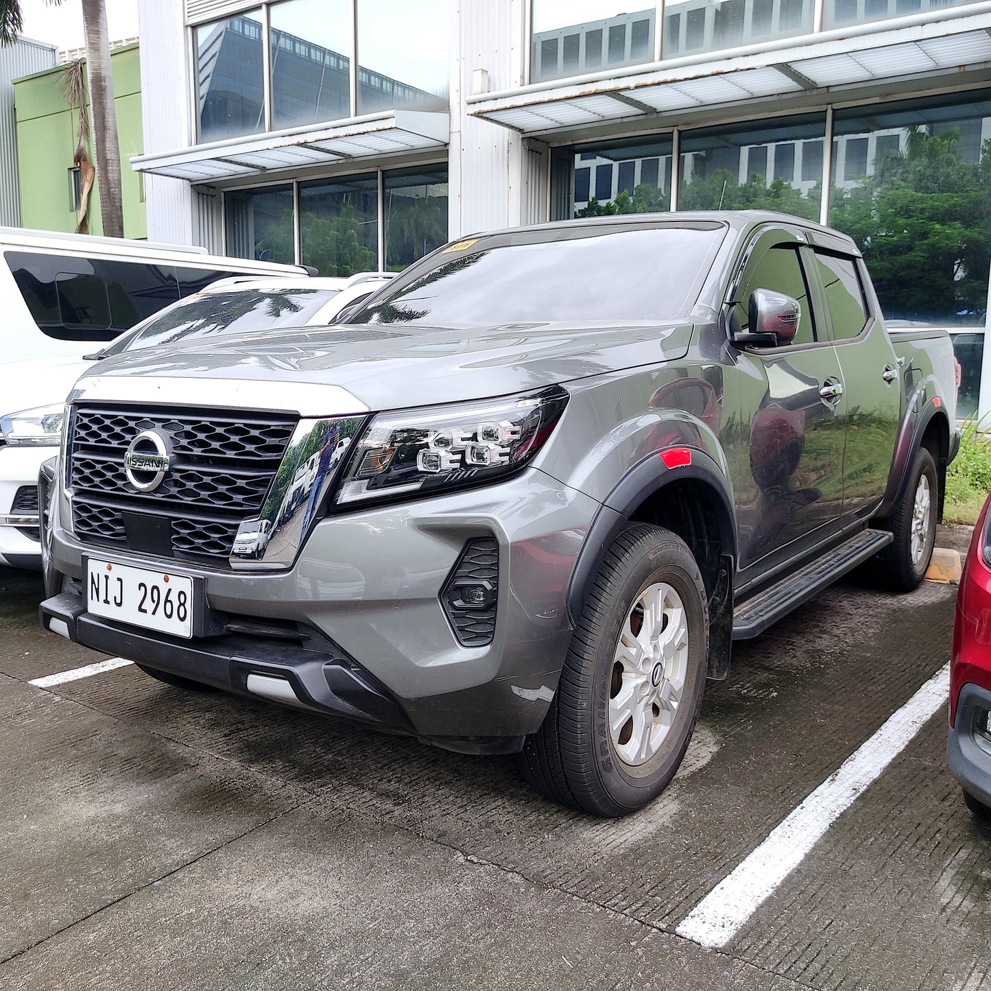 2023 Nissan Navara VE Calibre 2.5L 4x2, AT, DSL 11T