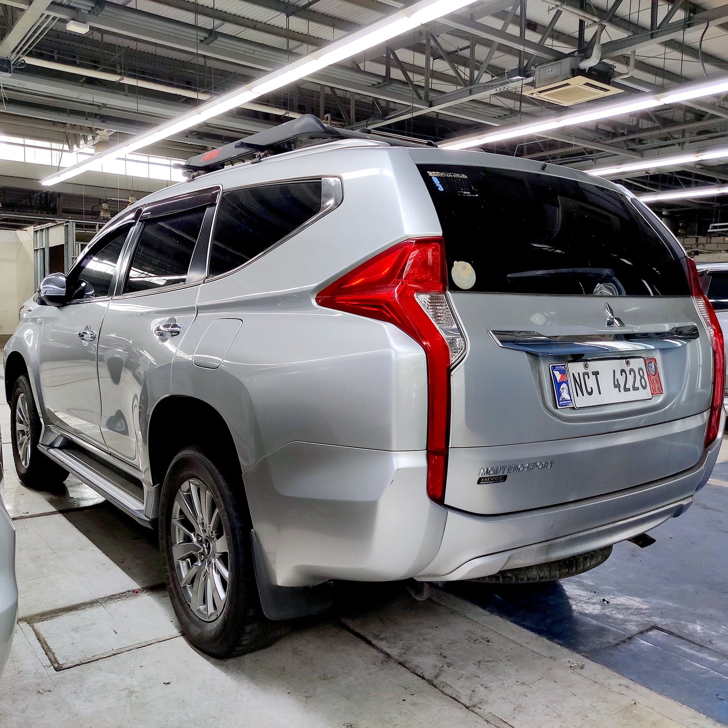 2018 Mitsubishi Montero Sport GLX 4x2 2.4D, M/T, DSL - Upgraded 185T