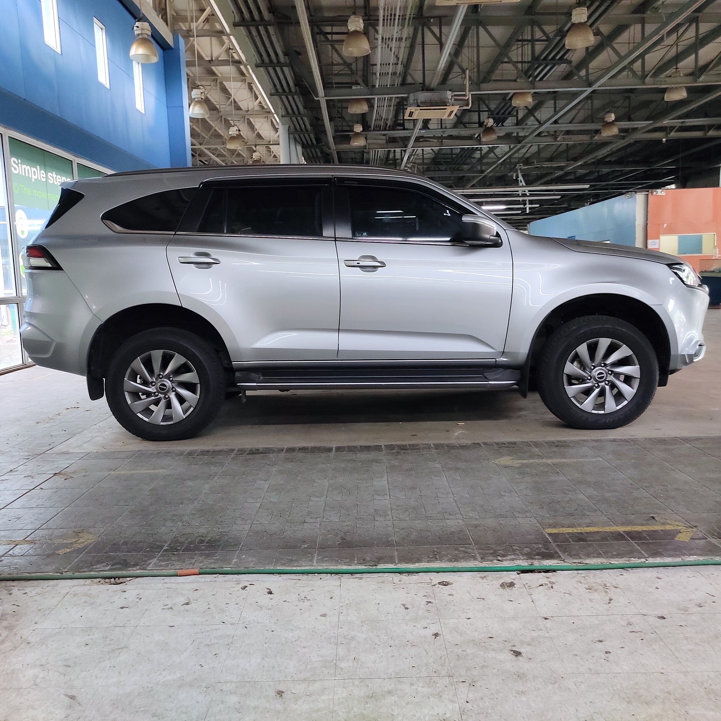 2023 Isuzu MU-X LS-A 4x2 3.0, A/T, DSL 8T