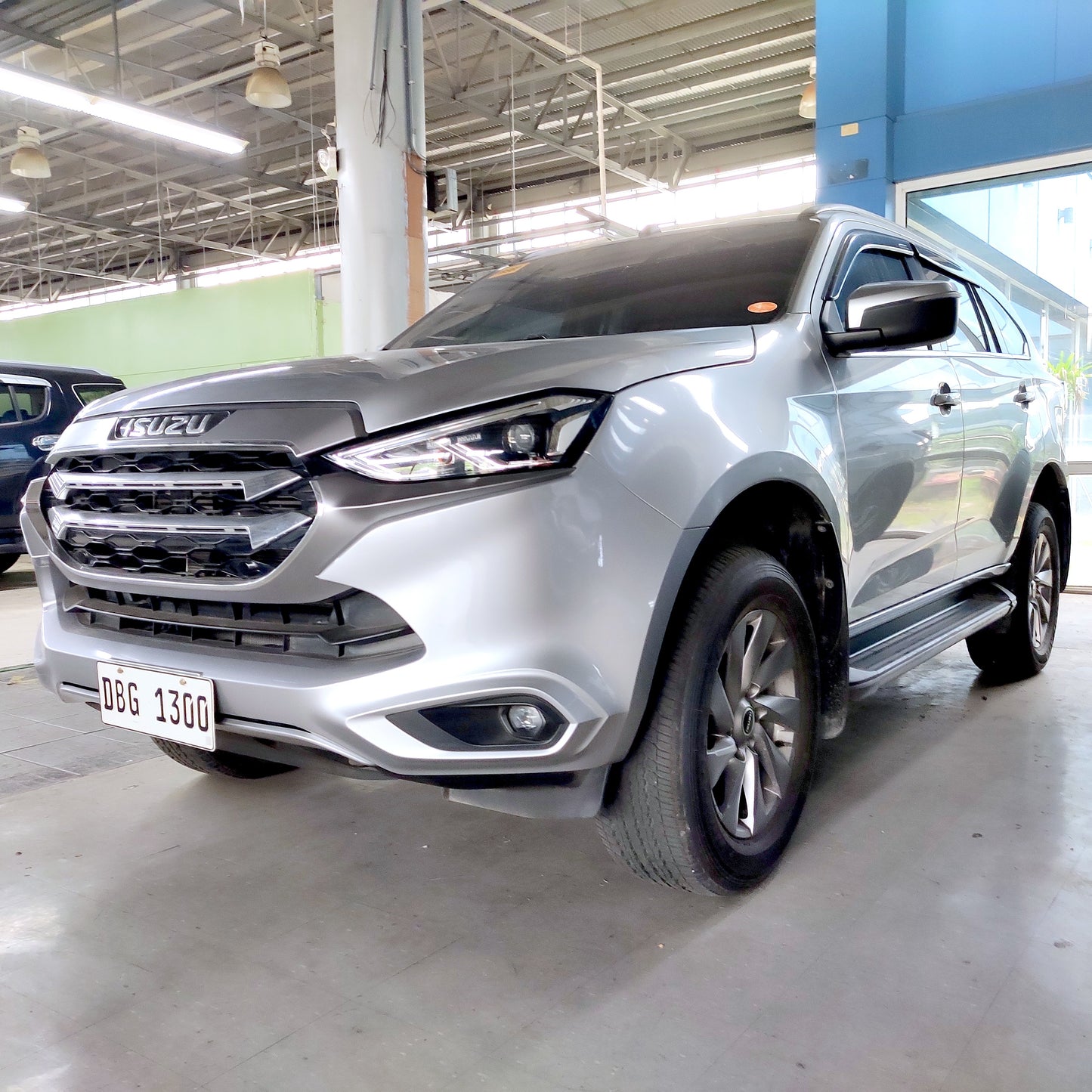 2023 Isuzu MU-X LS-A 4x2 3.0, A/T, DSL 8T