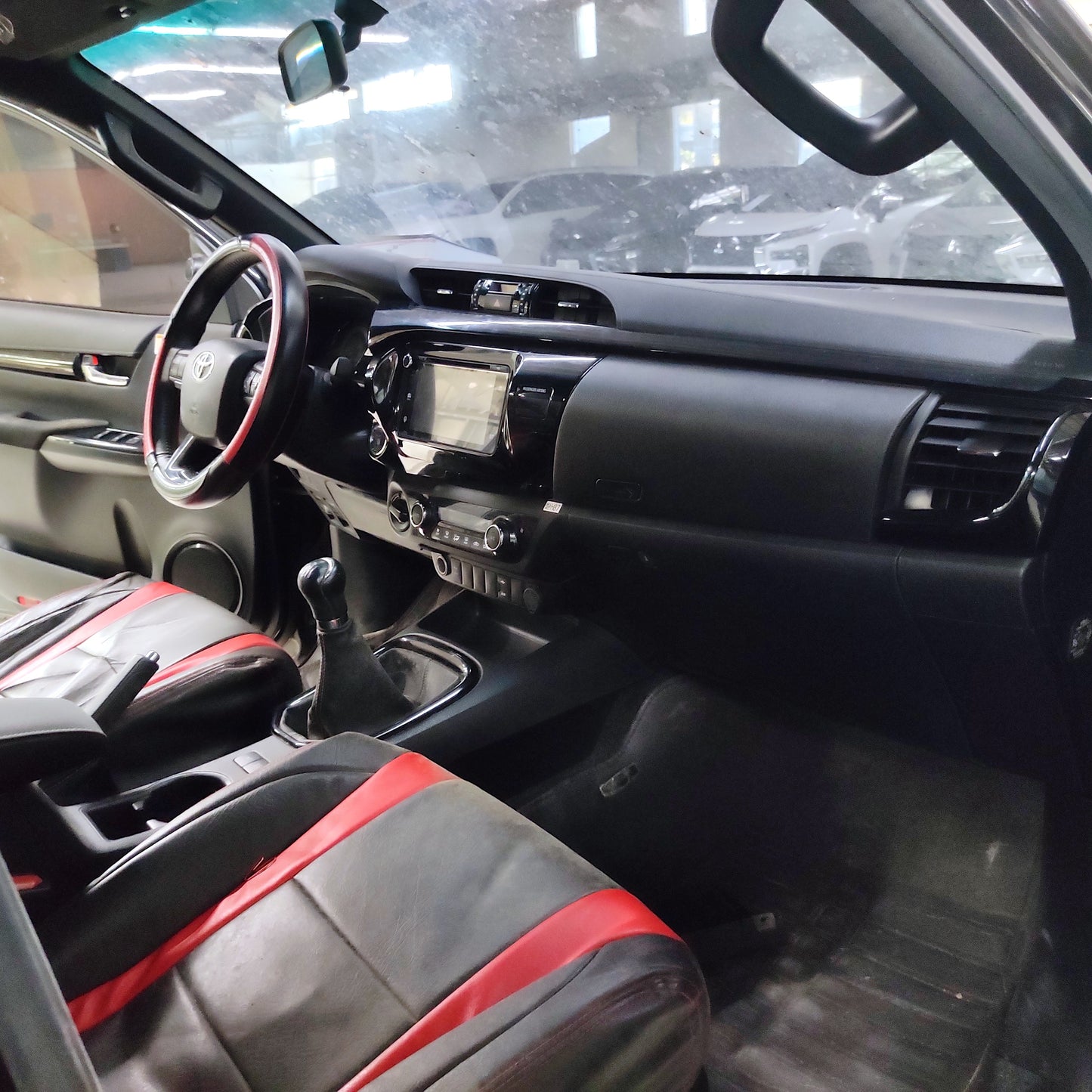 2020 Toyota Hilux Conquest 4x4 2.8L, M/T, DSL 50T