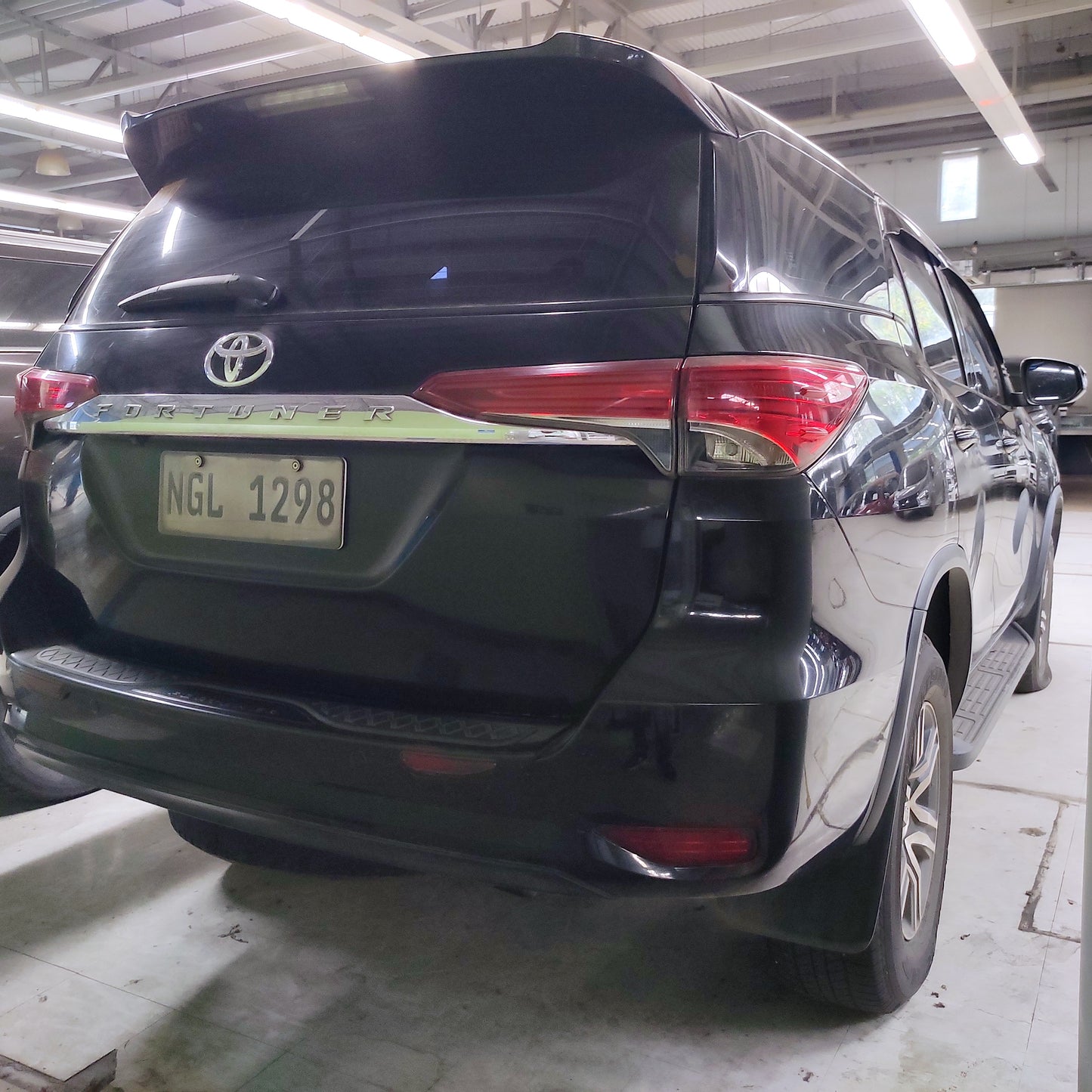 2020 Toyota Fortuner G 4x2 2.4L, A/T, DSL 111T