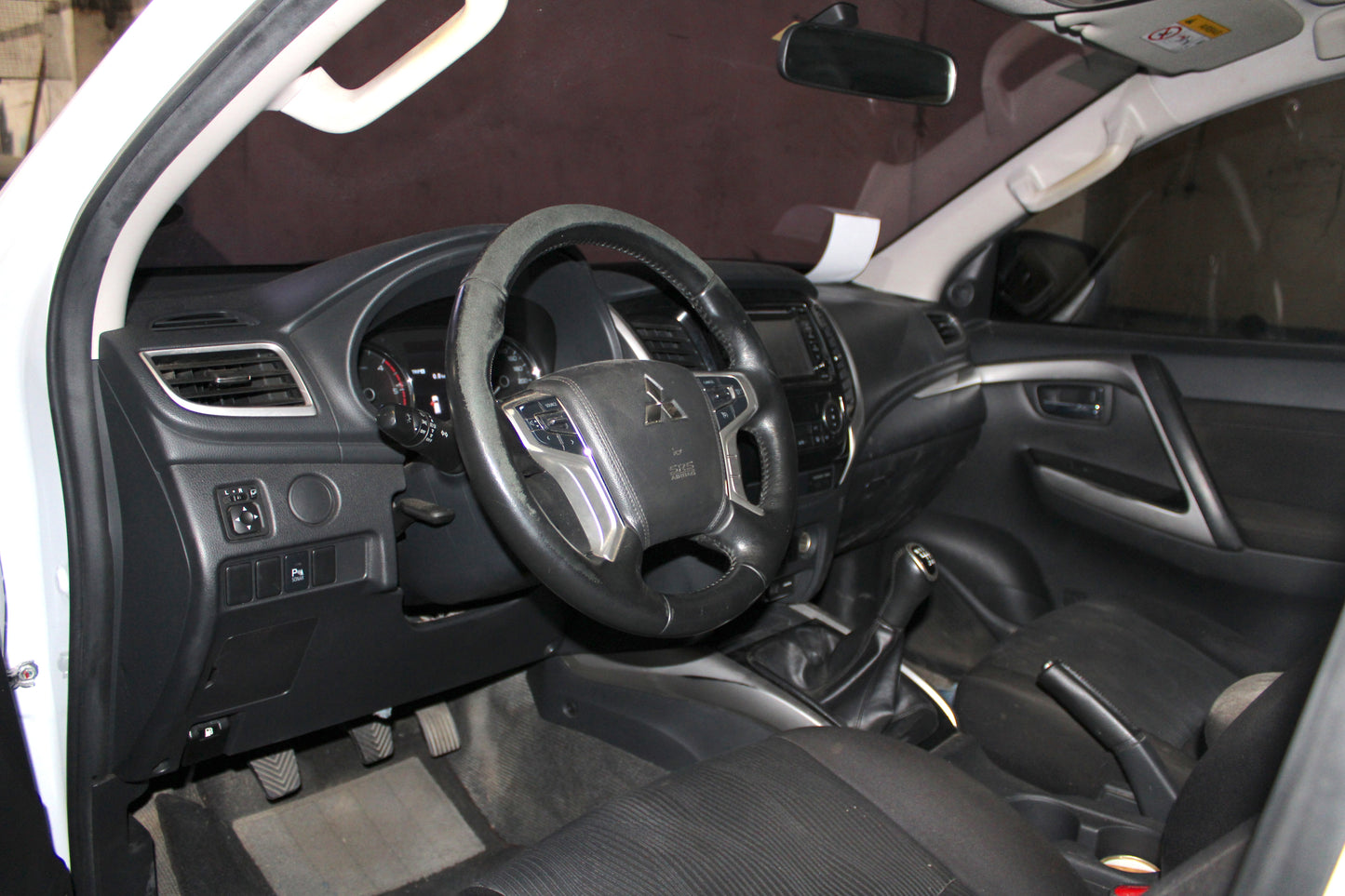 2021 Mitsubishi Montero Sport Manual Transmission Diesel with 141,000 km mileage available at ROPO - Quality Pre-Owned Cars in Metro Manila, Philippines.