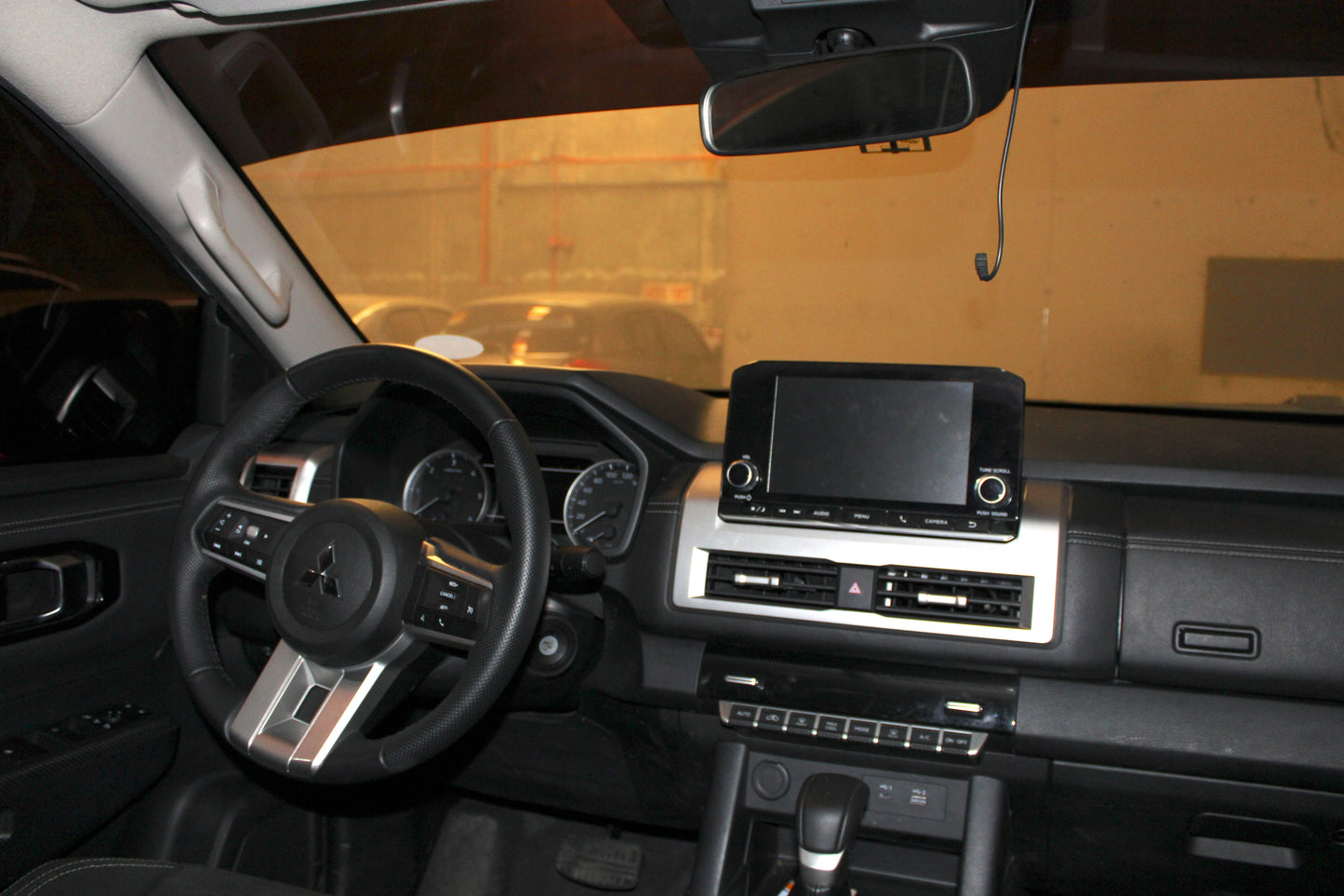 MITSUBISHI-TRITON-2024-GLX-2WD-AT-DIESEL