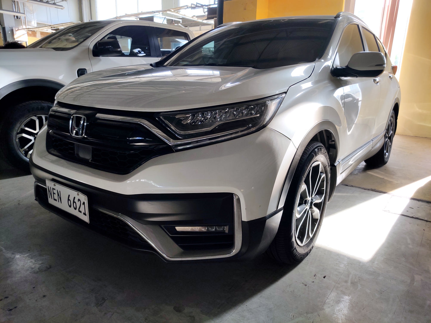 2022 Honda CR-V 1.6 S A/T Diesel with 23T mileage, spacious and comfortable SUV, available at ROPO.