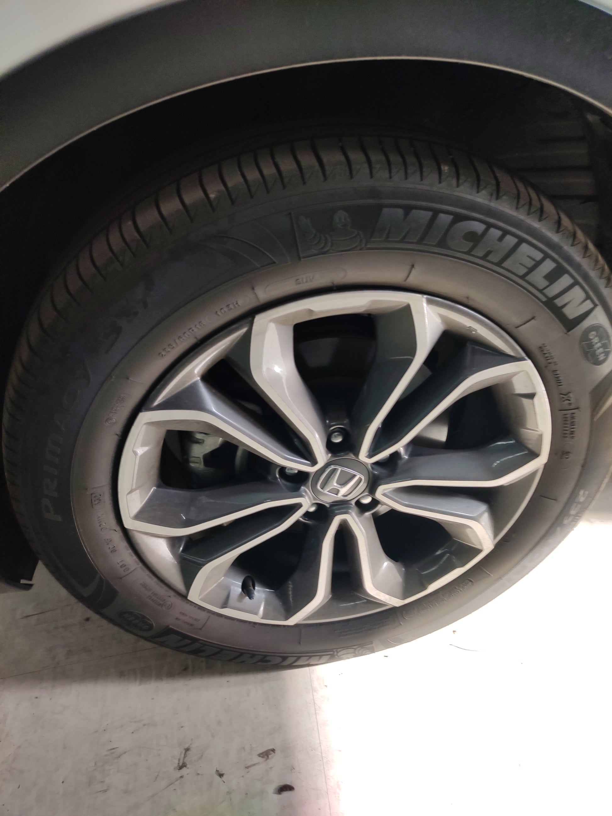 2022 Honda CR-V 1.6 S A/T Diesel with 23T mileage, spacious and comfortable SUV, available at ROPO.