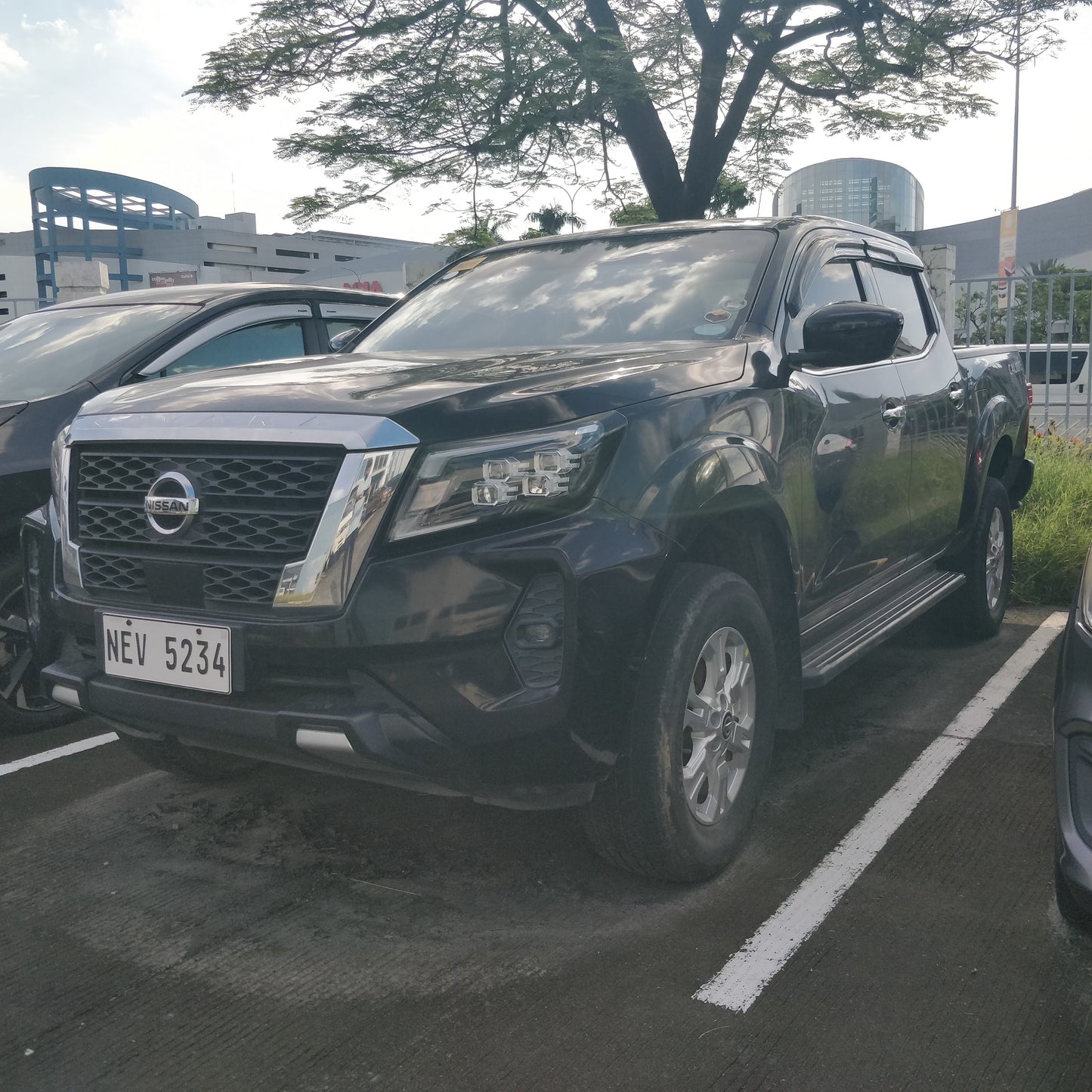 2021 Nissan Navara VE Calibre 4x2 2.5L, M/T, DSL 120T