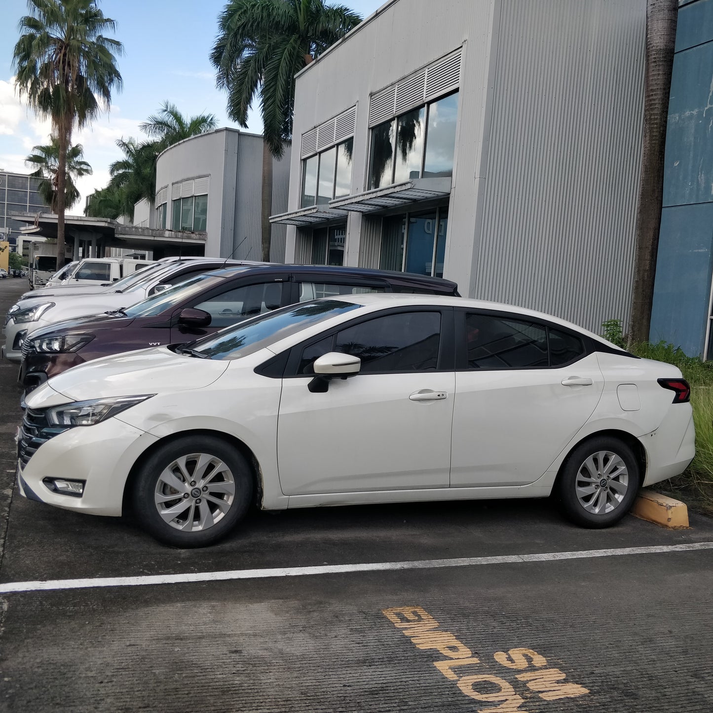 Nissan Alemra