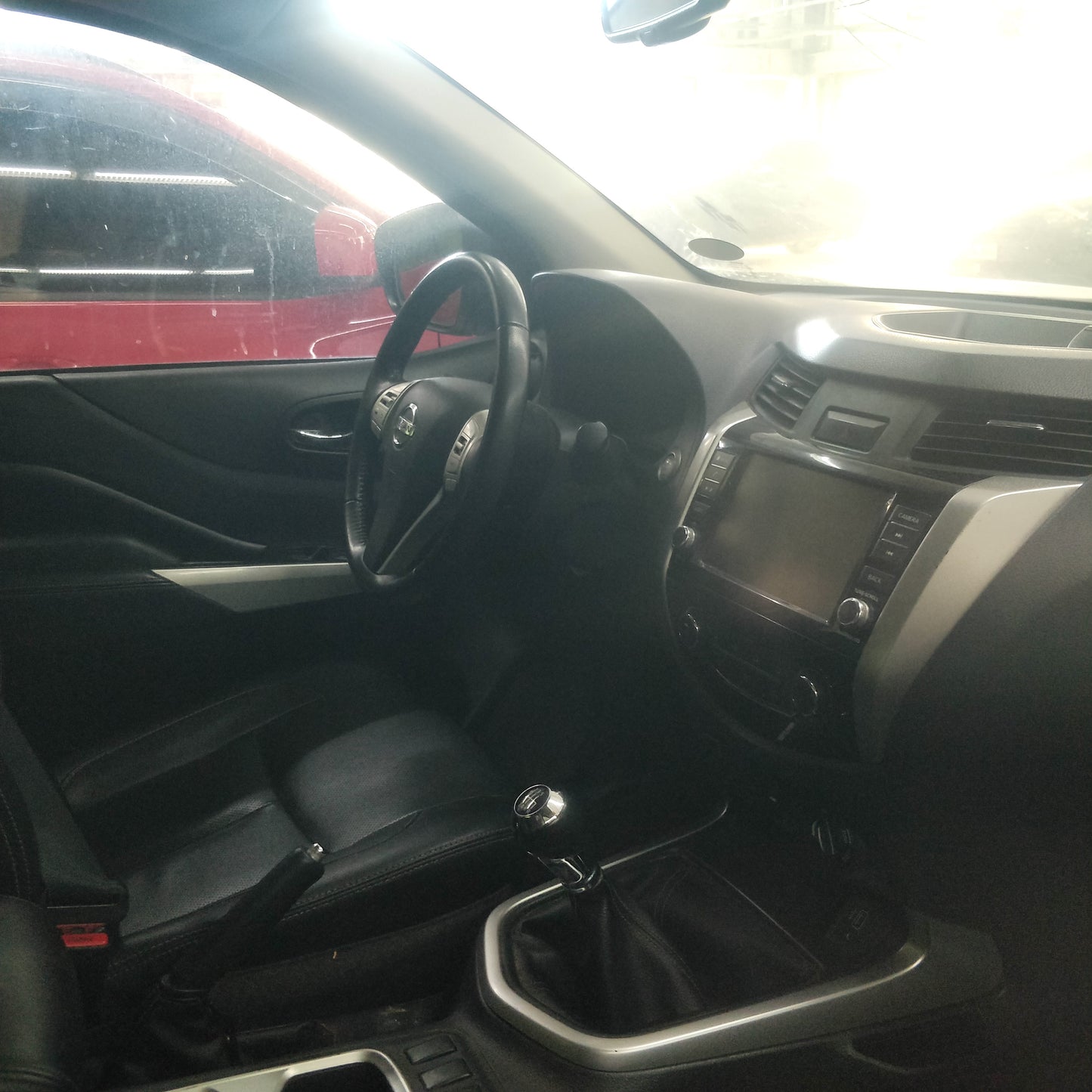 2020 Nissan Navara NP300 VL 4x4 2.5L, M/T, DSL 57T