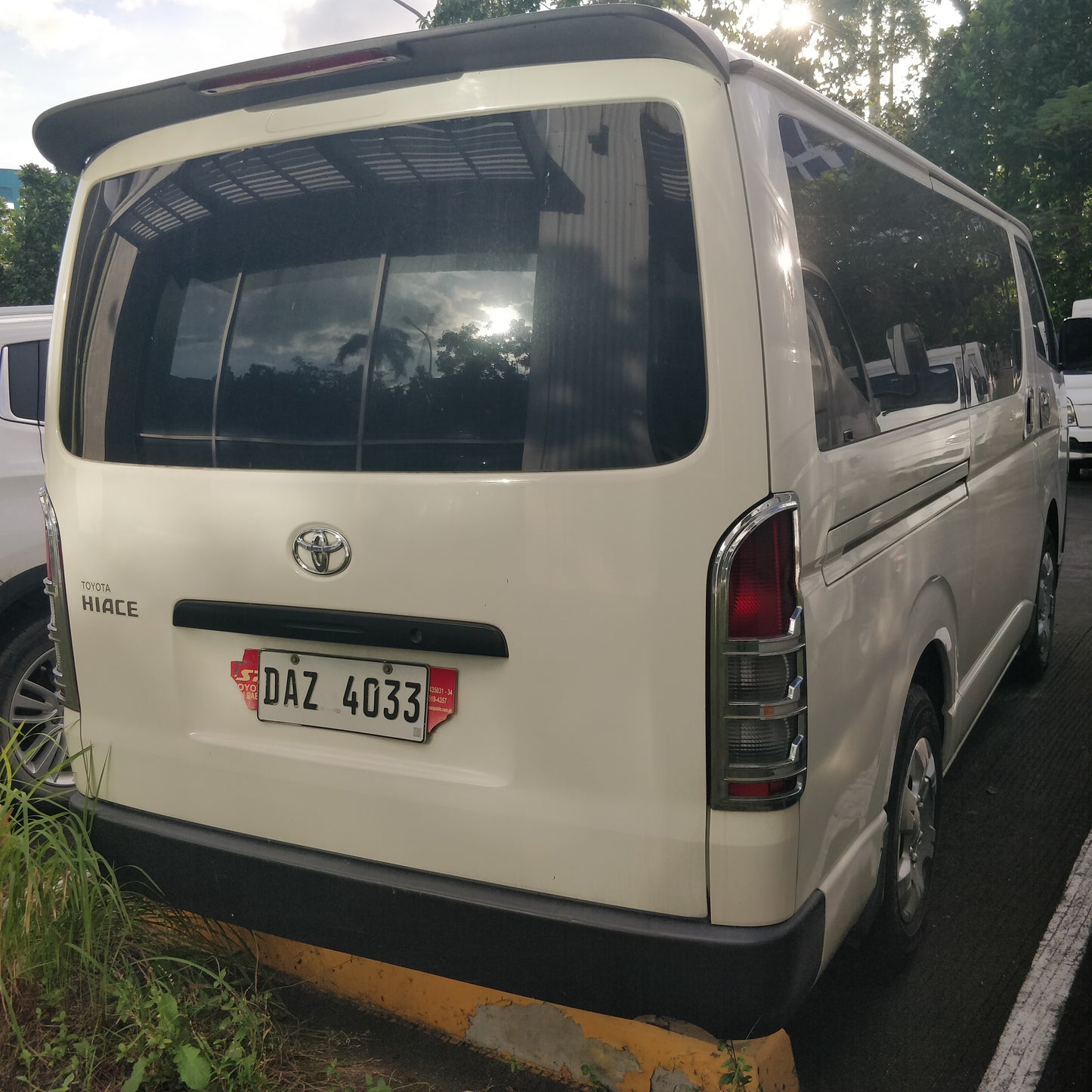 2020 Toyota Hiace Commuter, MT, DSL 113T