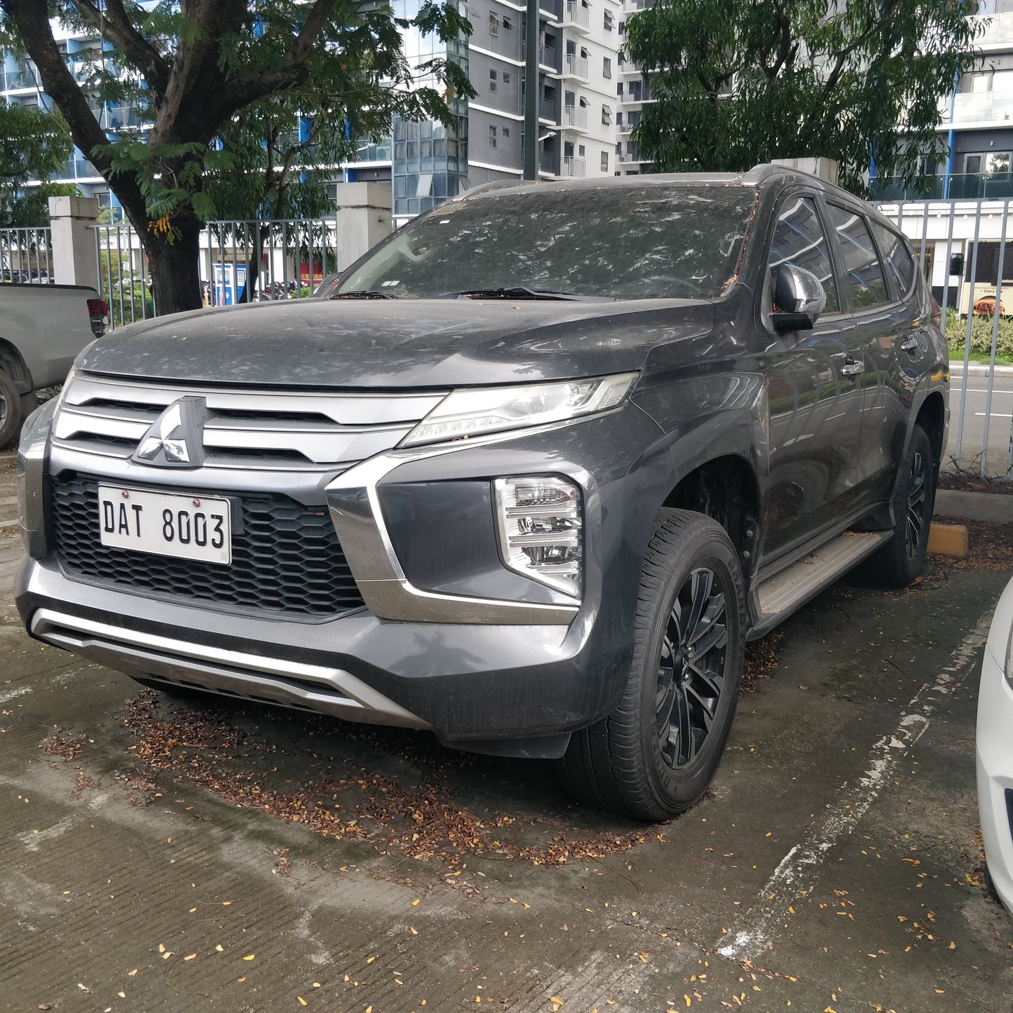 Mitsubishi Montero Sport GLX 4x2 2.4D, M/T, DSL