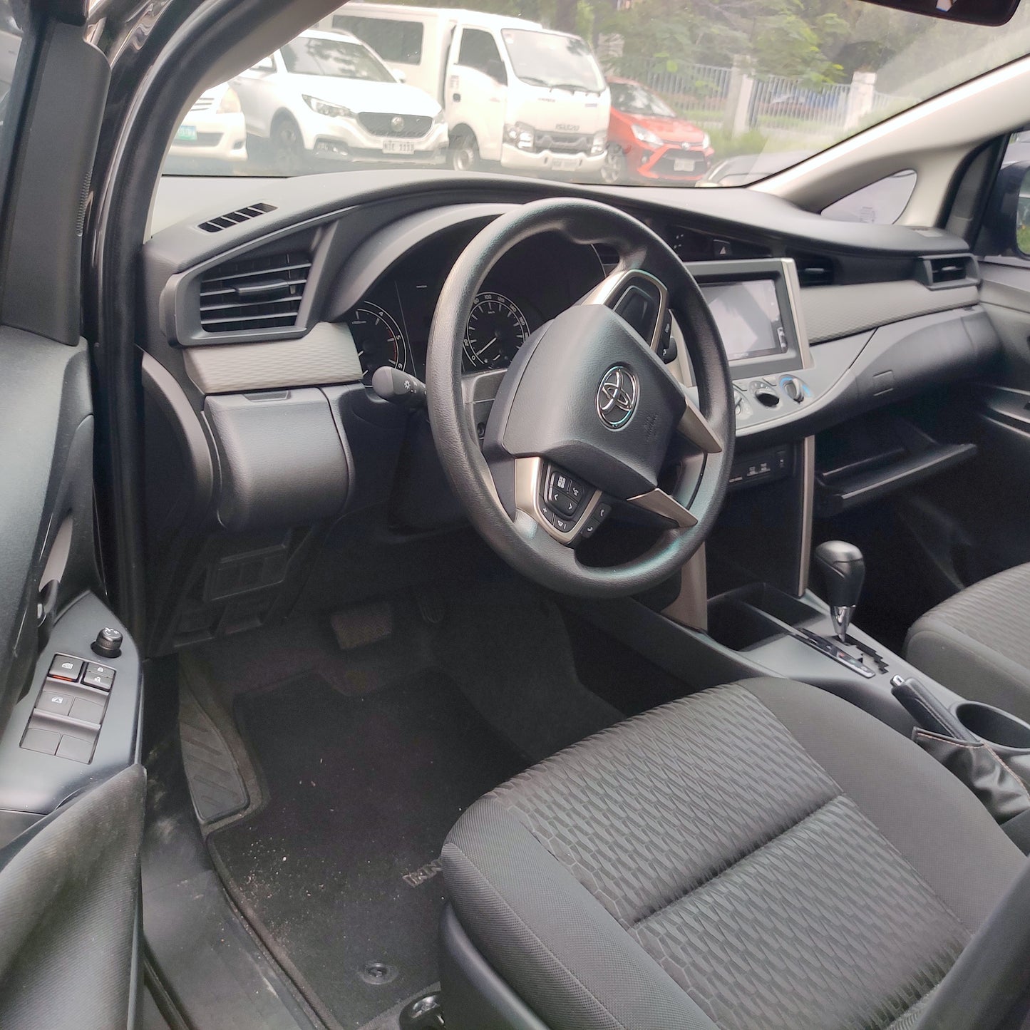 2023 Toyota Innova 2.8 E, A/T, DSL Upgraded 13T