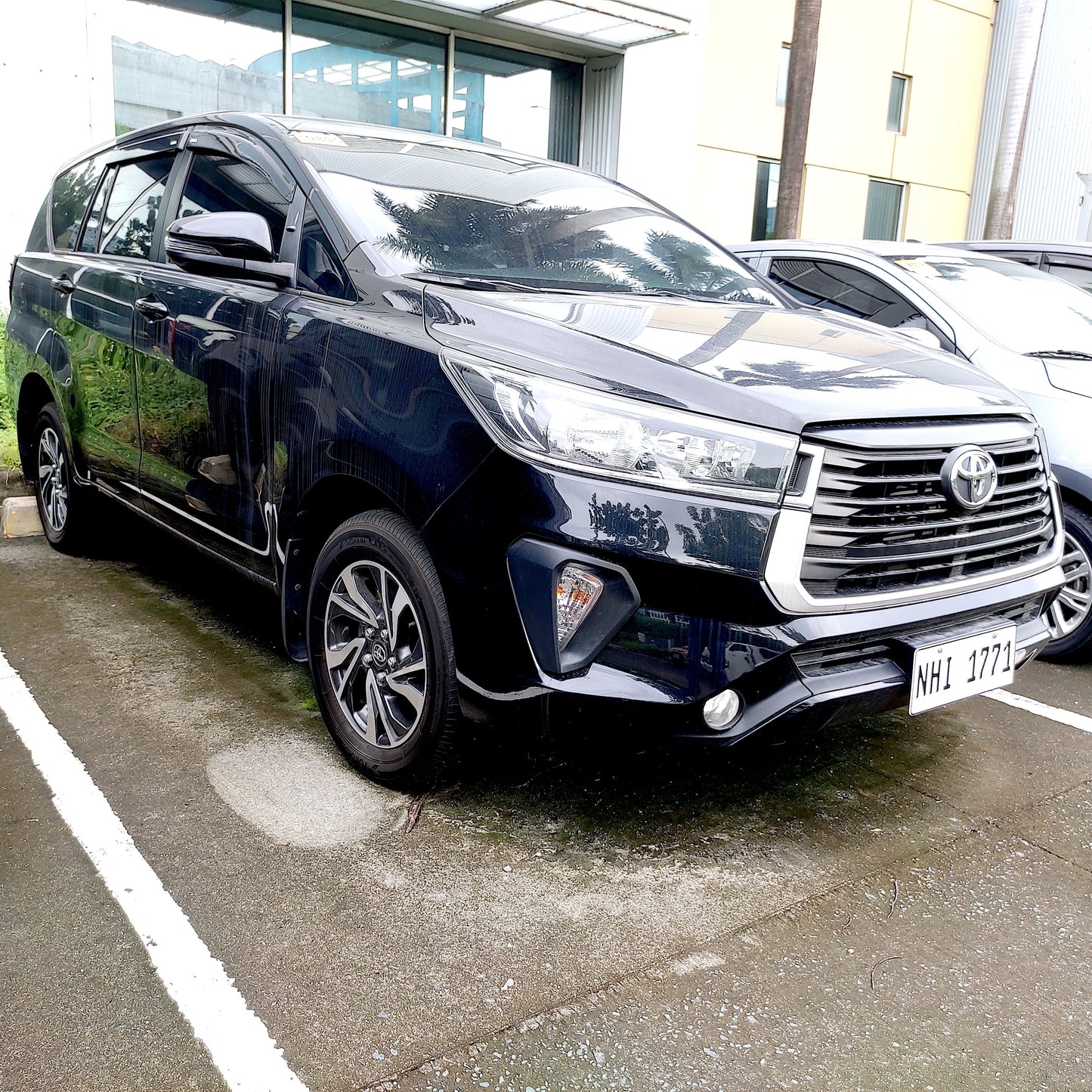 2023 Toyota Innova 2.8 E, A/T, DSL Upgraded 13T