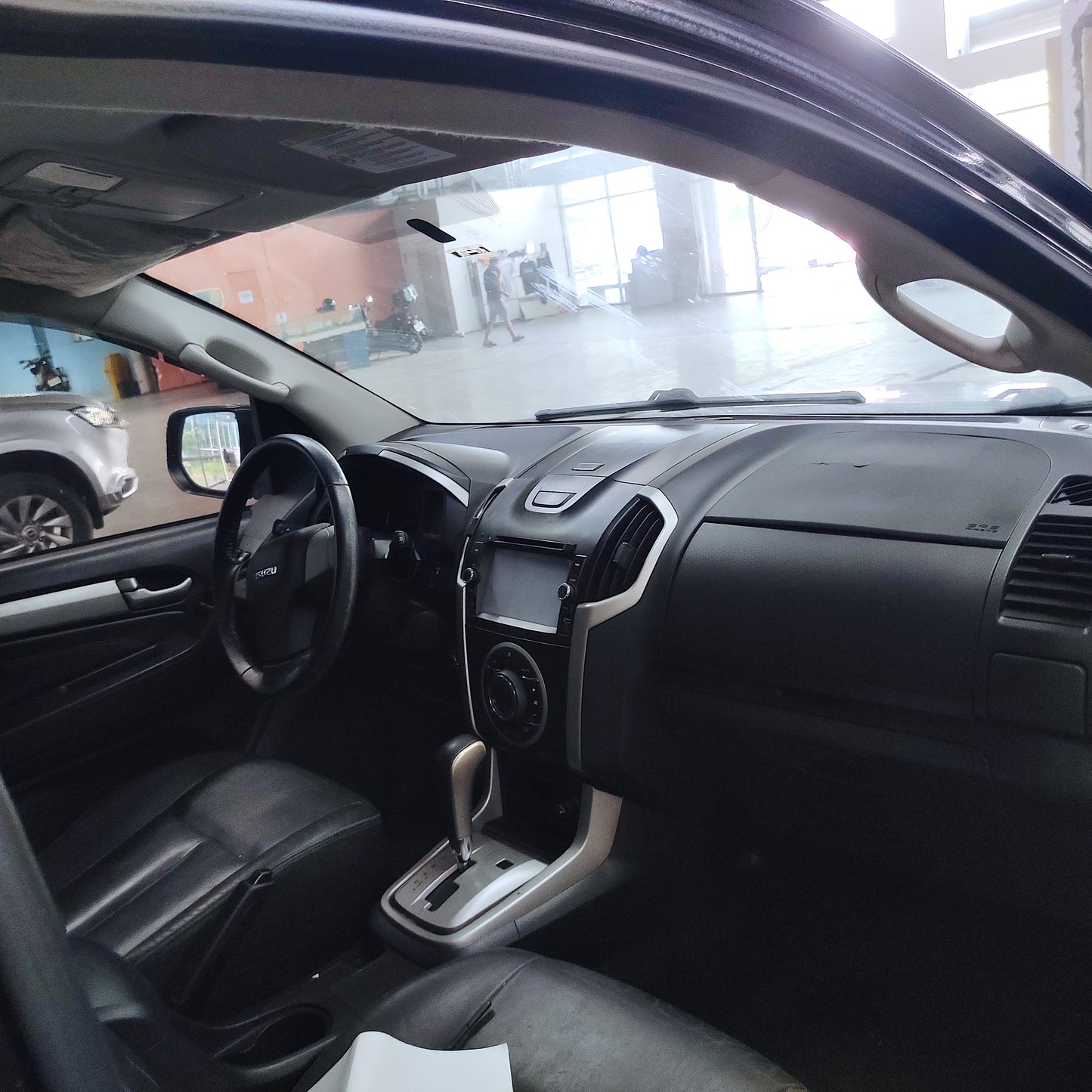 2016 Isuzu MU-X LS-A 4x2 3.0, A/T, DSL - upgraded 97T