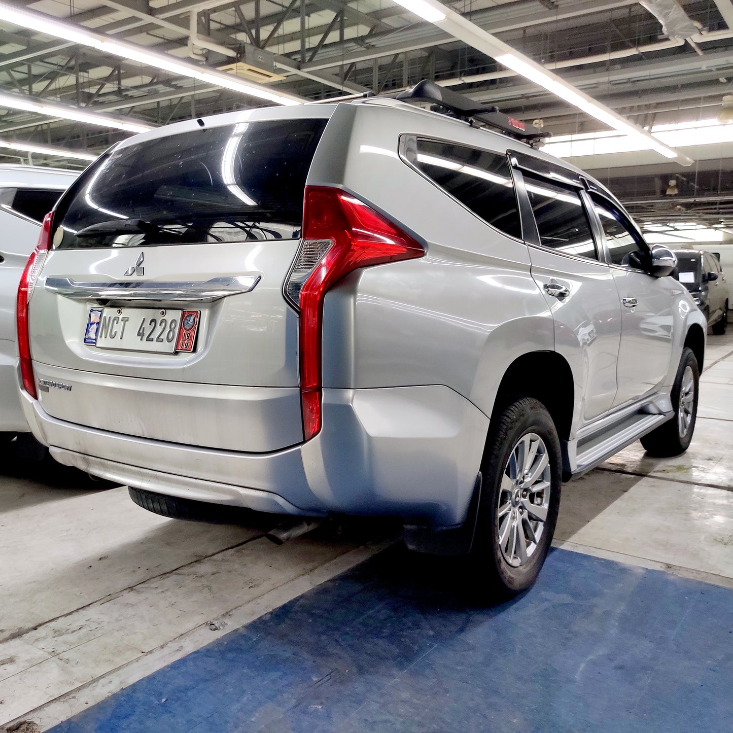 2018 Mitsubishi Montero Sport GLX 4x2 2.4D, M/T, DSL - Upgraded	185T
