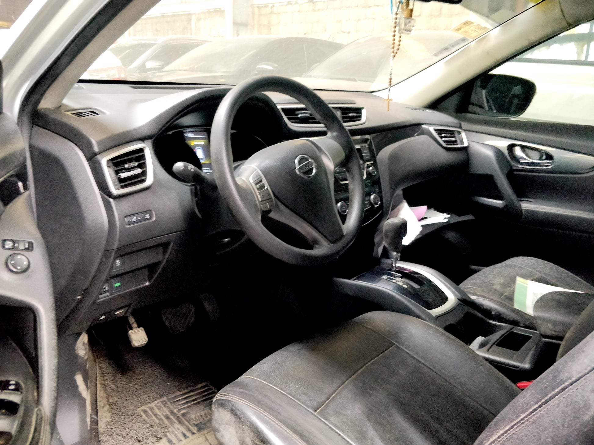 2015 Nissan X-Trail 4x2 CVT Automatic Gas, available at ROPO - Quality Pre-Owned Cars in Metro Manila, Philippines.