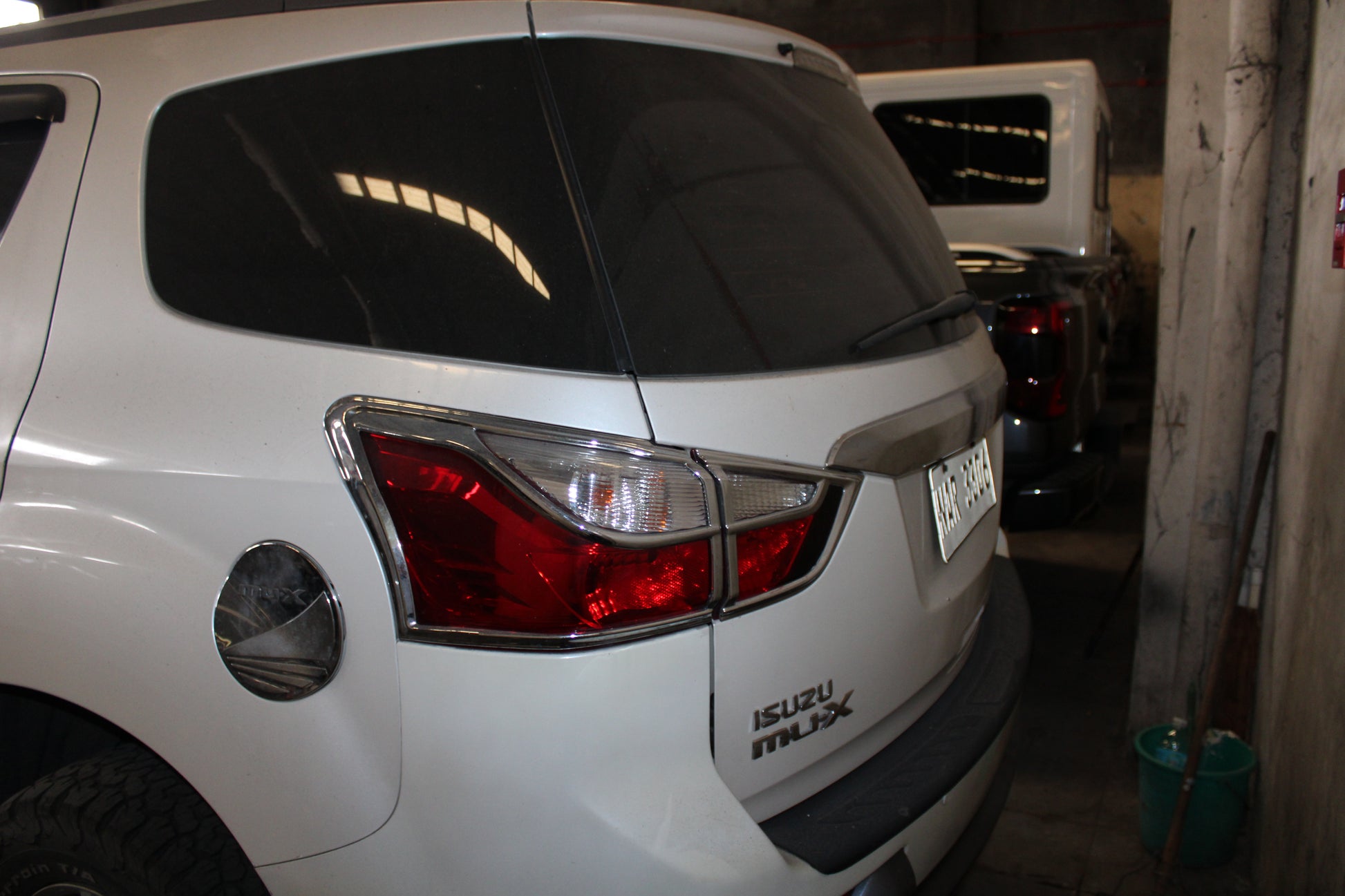 2017 Isuzu MU-X Manual Transmission Diesel with 156,000 km mileage available at ROPO - Quality Pre-Owned Cars in Metro Manila, Philippines.