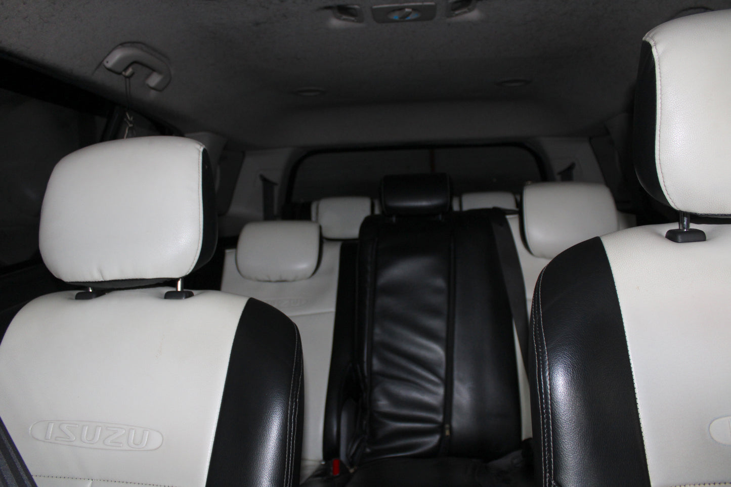2017 Isuzu MU-X Manual Transmission Diesel with 156,000 km mileage available at ROPO - Quality Pre-Owned Cars in Metro Manila, Philippines.