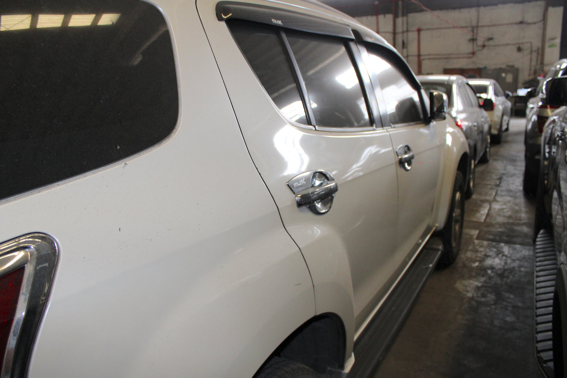 2017 Isuzu MU-X Manual Transmission Diesel with 156,000 km mileage available at ROPO - Quality Pre-Owned Cars in Metro Manila, Philippines.