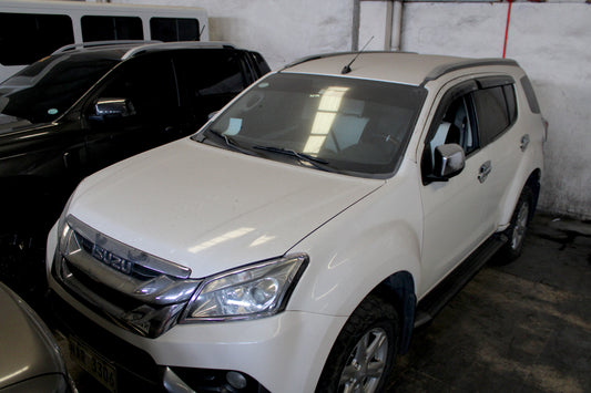 2017 Isuzu MU-X Manual Transmission Diesel with 156,000 km mileage available at ROPO - Quality Pre-Owned Cars in Metro Manila, Philippines.