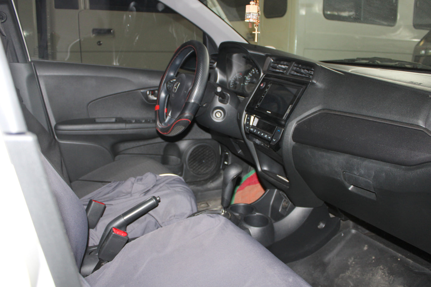 2020 Honda BR-V Automatic Transmission Gasoline with 38,500 km mileage available at ROPO - Quality Pre-Owned Cars in Metro Manila, Philippines.