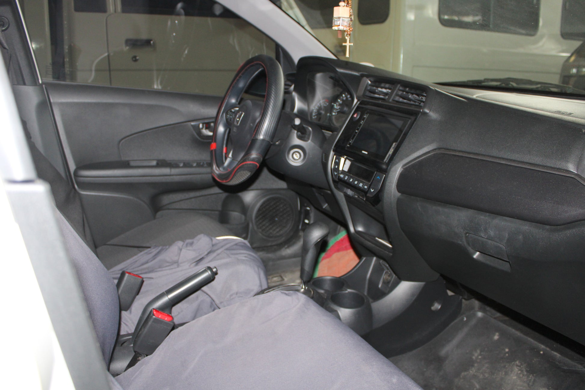 2020 Honda BR-V Automatic Transmission Gasoline with 38,500 km mileage available at ROPO - Quality Pre-Owned Cars in Metro Manila, Philippines.