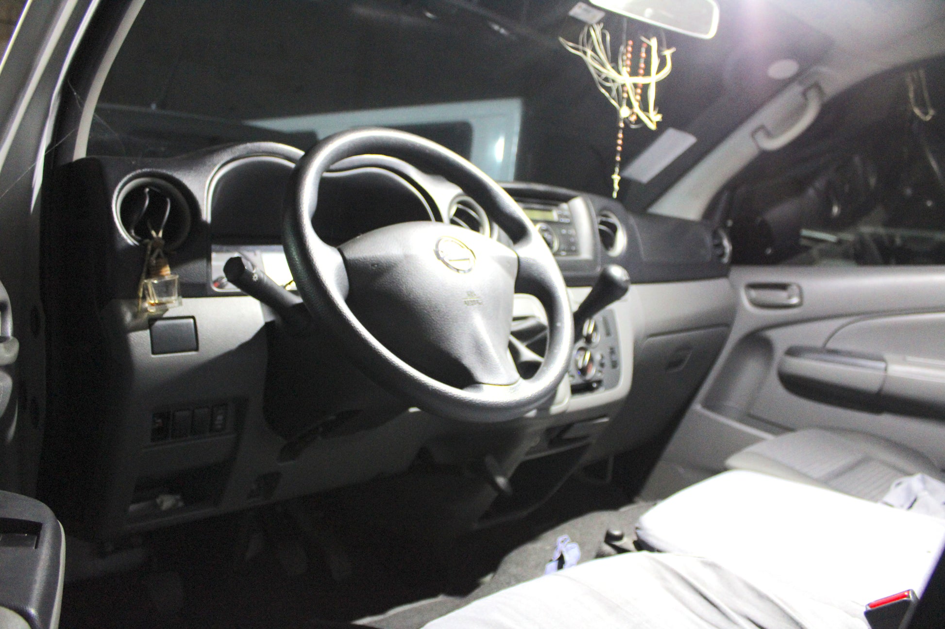 2020 Nissan NV350 Manual Transmission Diesel with 88,000 km mileage available at ROPO - Quality Pre-Owned Vehicles in the Philippines.