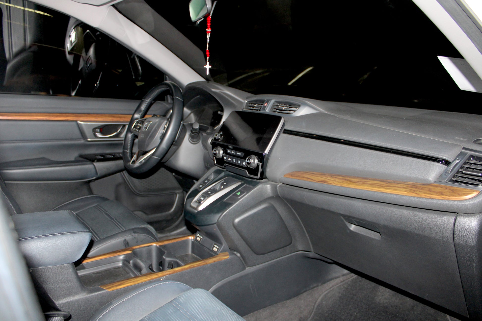 2021 Honda CR-V Automatic Diesel with 59,000 km mileage available at ROPO - Quality Pre-Owned Cars in the Philippines