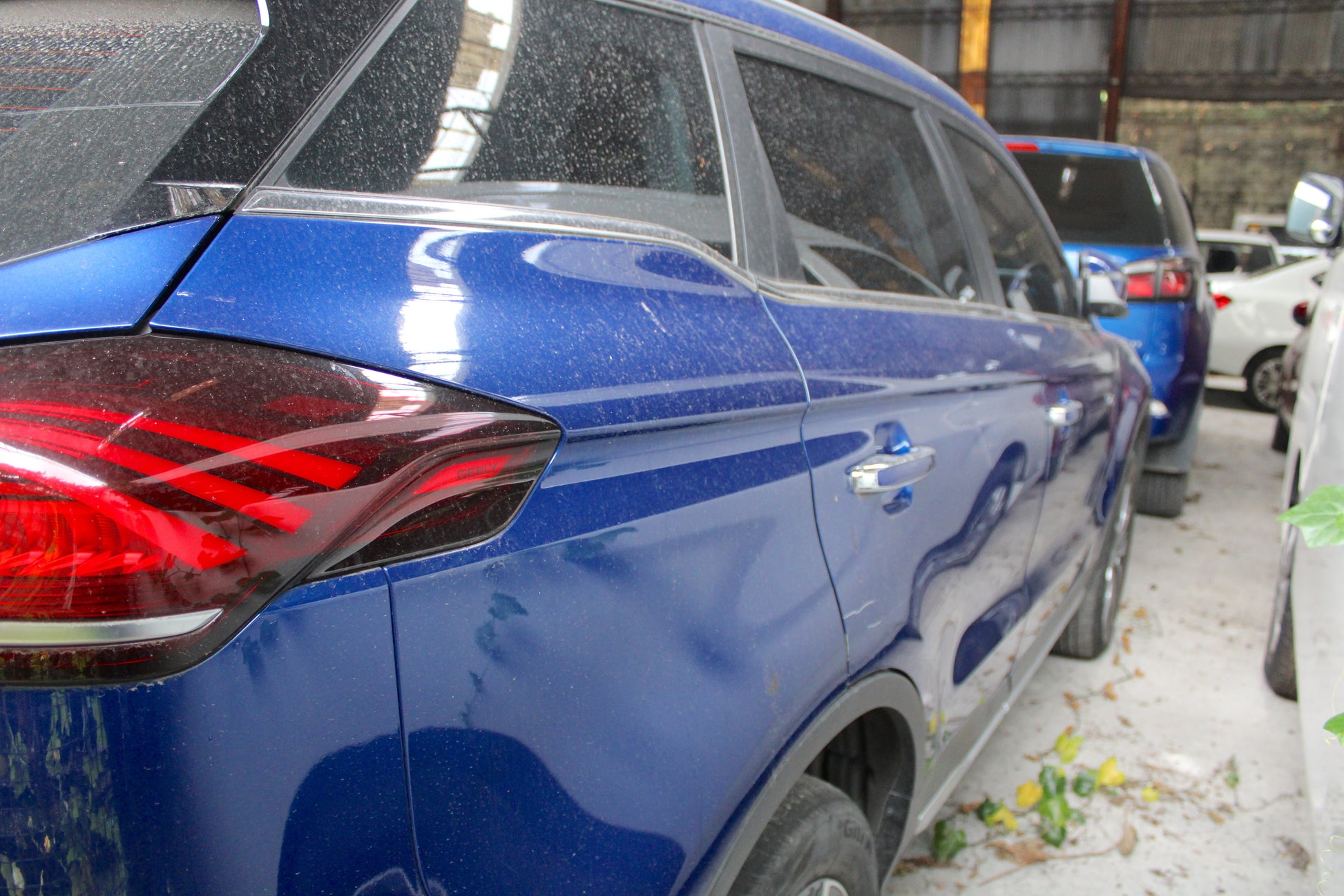 2022 Geely Azkarra Luxury 48V EMS 4WD Automatic Gasoline with 46,000 km mileage available at ROPO - Quality Pre-Owned Cars in Metro Manila, Philippines.