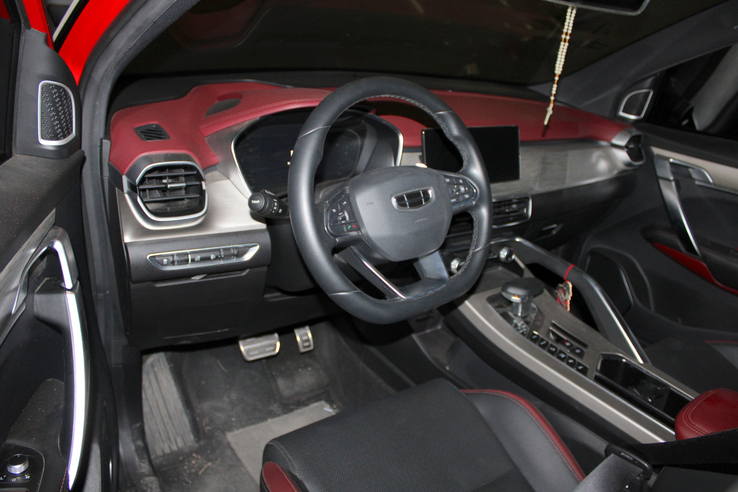 2022 Geely Coolray Automatic Gasoline with 6,400 km mileage available at ROPO - Quality Pre-Owned Cars in the Philippines.