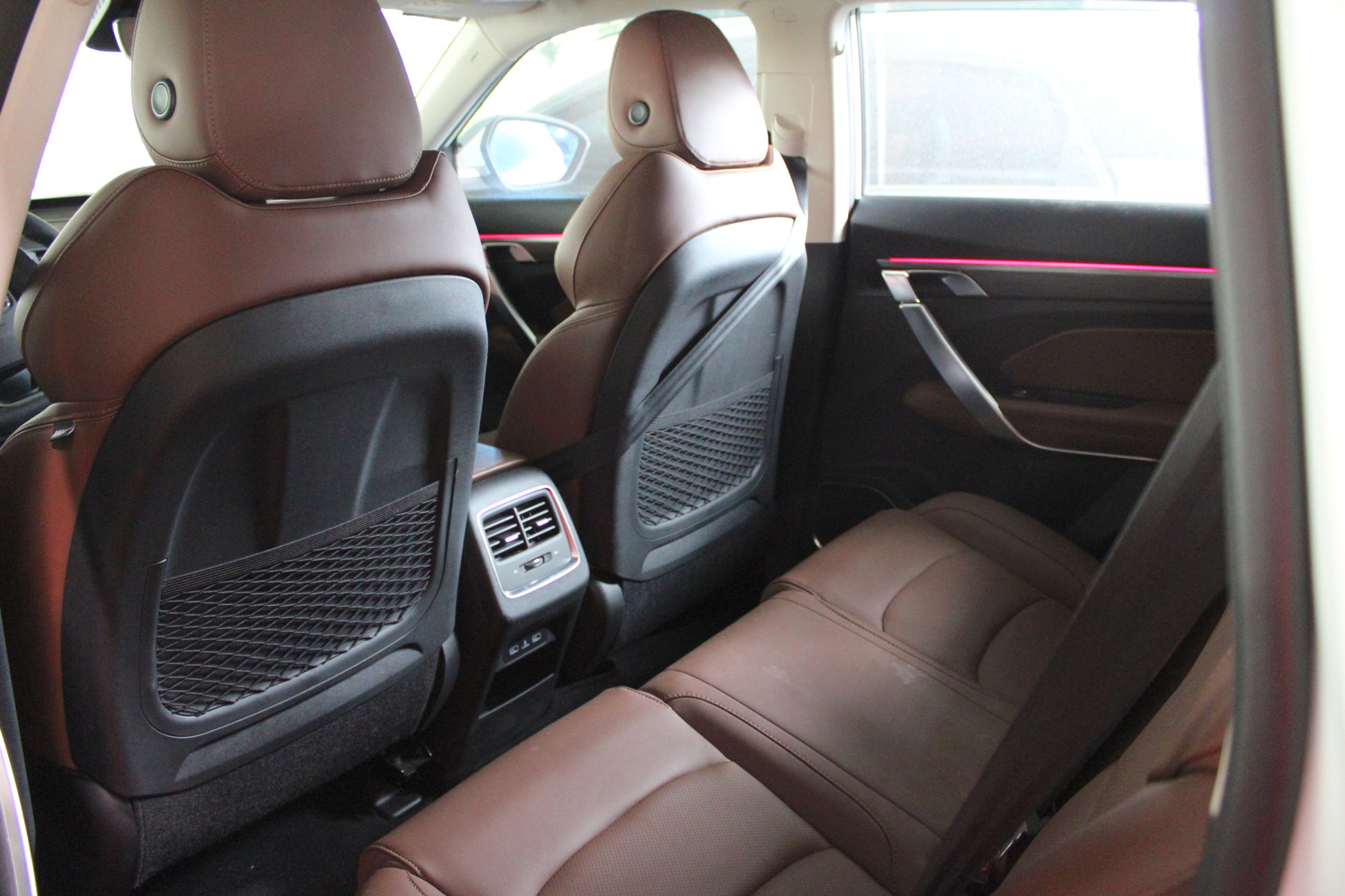 2023 Geely Azkarra Luxury 1.5 Automatic Gasoline with 7,000 km mileage and Unencumbered CR available at ROPO - Quality Pre-Owned Cars in Metro Manila, Philippines.