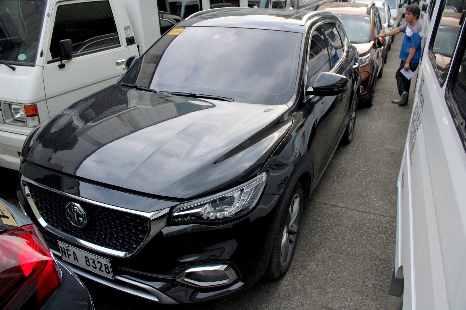 2023 MG HS Trophy Automatic Gasoline with 16,000 km mileage available at ROPO - Quality Pre-Owned Cars in Metro Manila, Philippines.