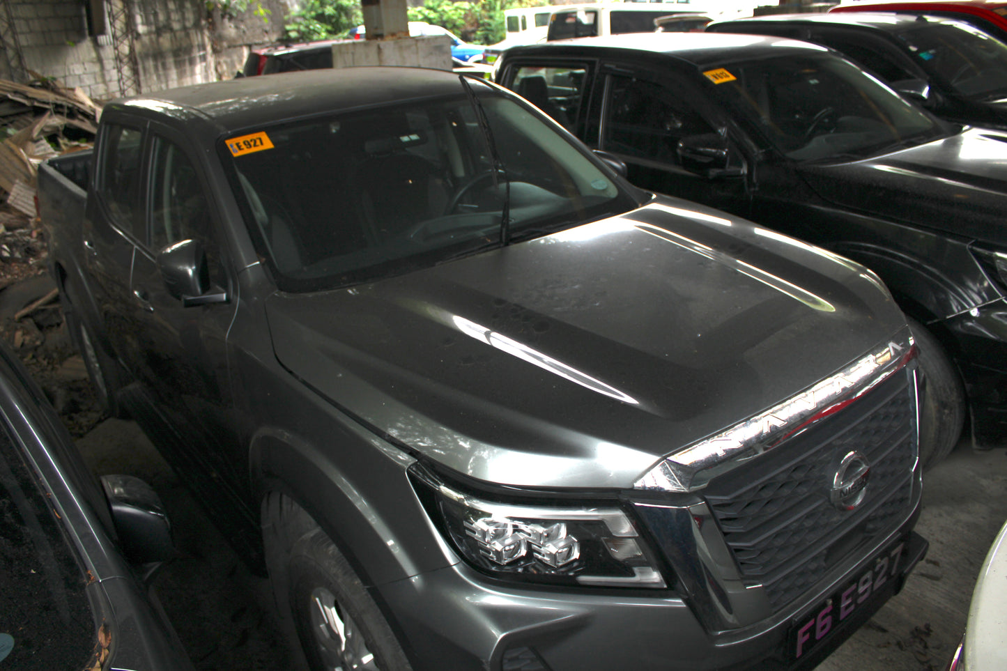 2023 Nissan Navara NP300 VE Calibre 4x2 2.5L Automatic Diesel with 29,000 km mileage available at ROPO - Quality Pre-Owned Cars in Metro Manila, Philippines.