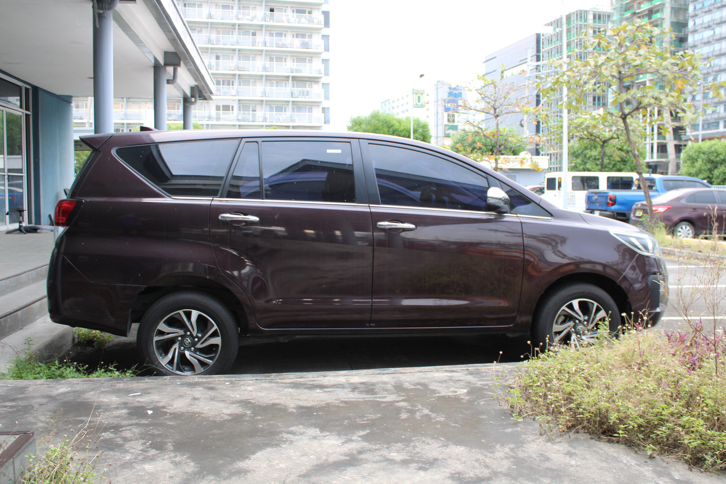 2023 Toyota Innova 2.8 G Automatic Diesel with 9,000 km mileage available at ROPO - Quality Pre-Owned Cars in Metro Manila, Philippines.
