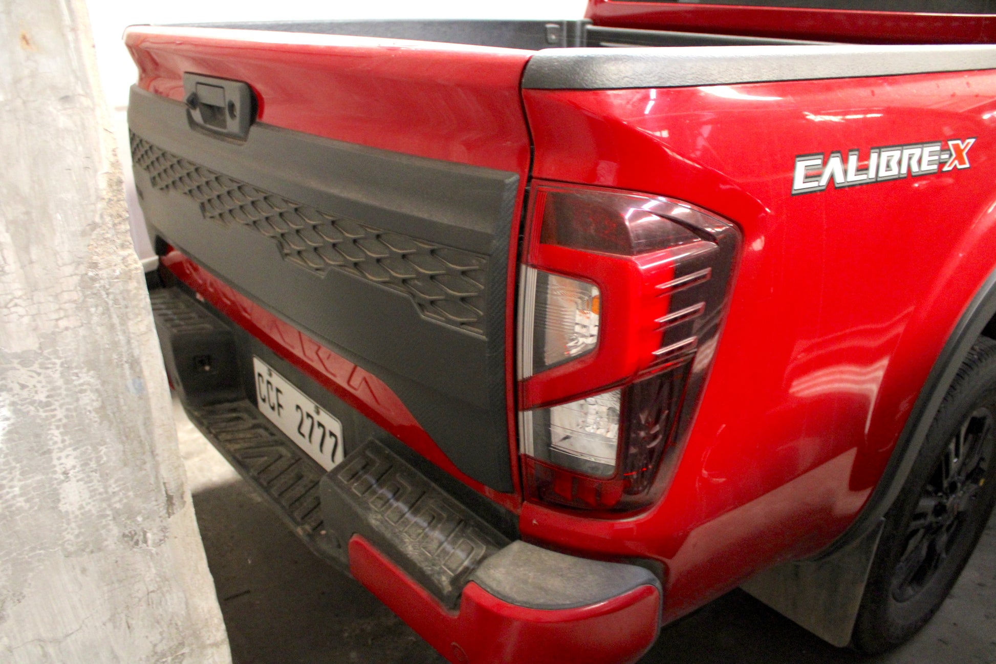 2024 Nissan Navara Calibre-X Automatic Diesel with 9,700 km mileage available at ROPO - Quality Pre-Owned Cars in the Philippines