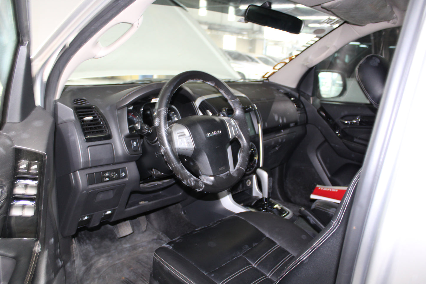 2018 Isuzu MU-X LS-A 4x2 3.0, AT, DSL	76T
