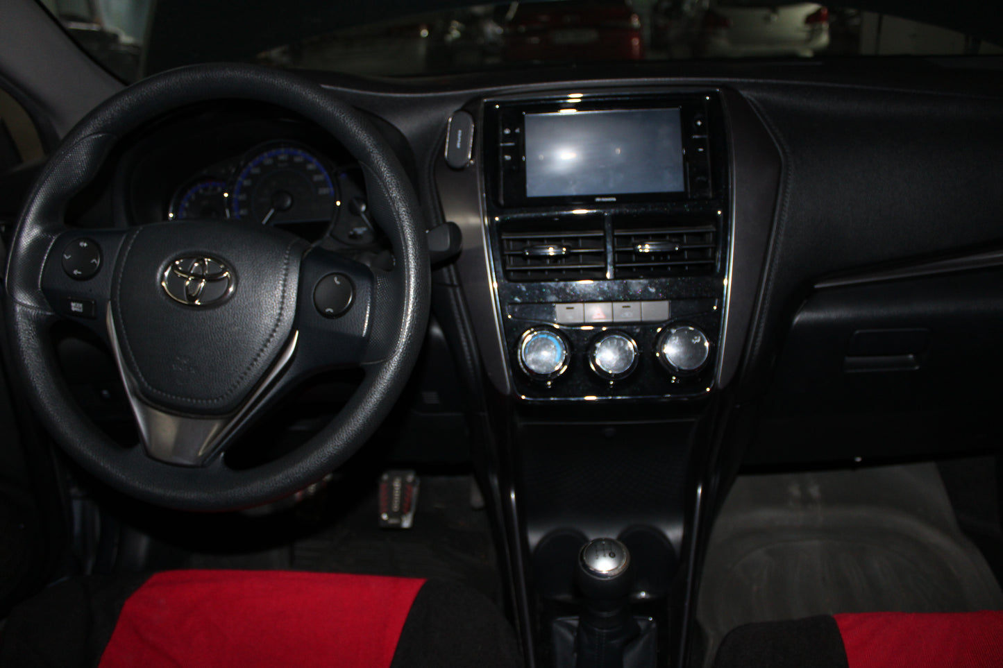2022 Toyota Vios 1.3 XLE, MT, GAS, 50T
