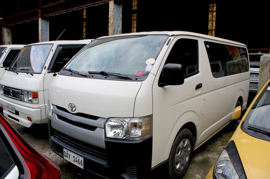 2020 Toyota Hiace Commuter 3.0L, MT, DSL 33T
