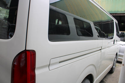 2020 Toyota Hiace Commuter 3.0L, MT, DSL 33T