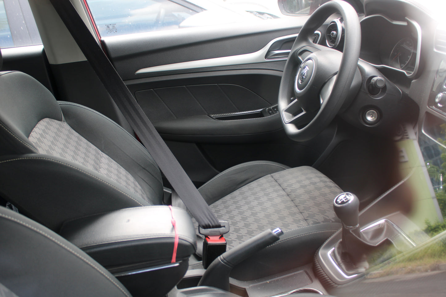 2021 MG	ZS Style, MT, GAS 61T