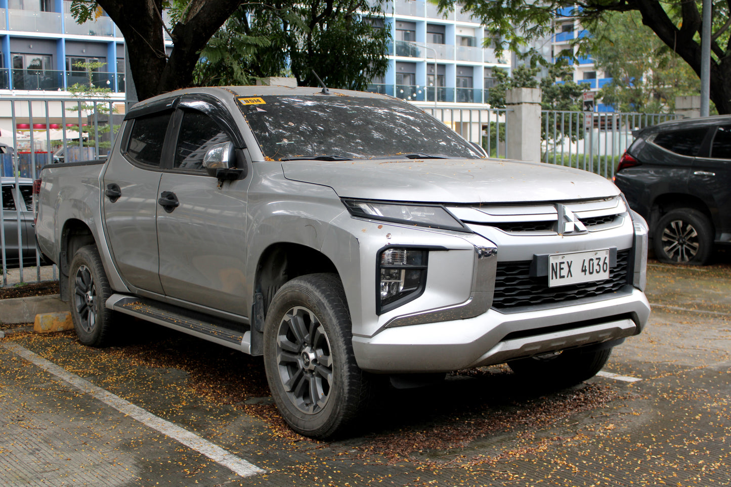 2021 Mitsubishi Strada GLS 2WD 2.4, AT, DSL	61T