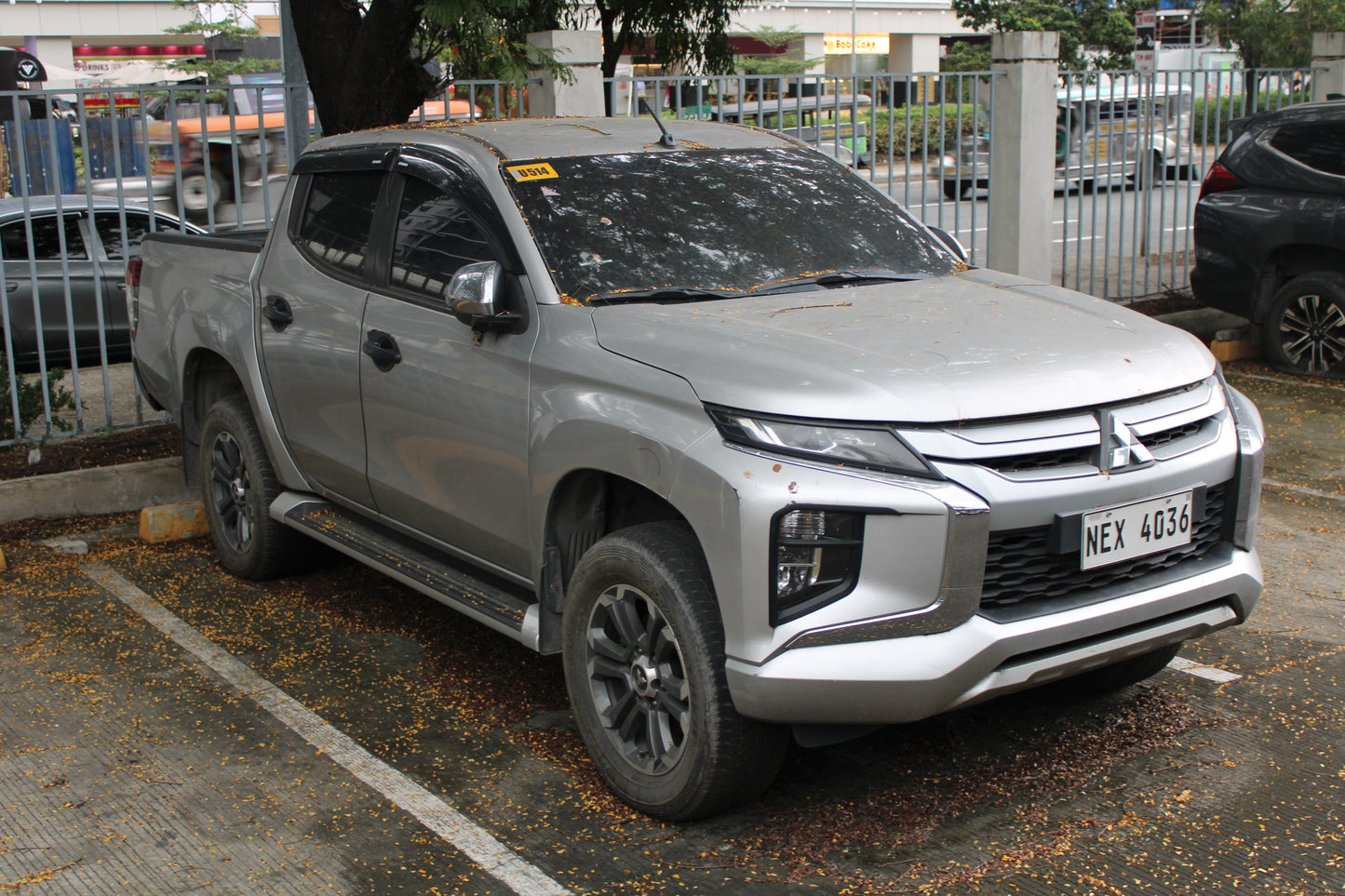 2021 Mitsubishi Strada GLS 2WD 2.4, AT, DSL	61T